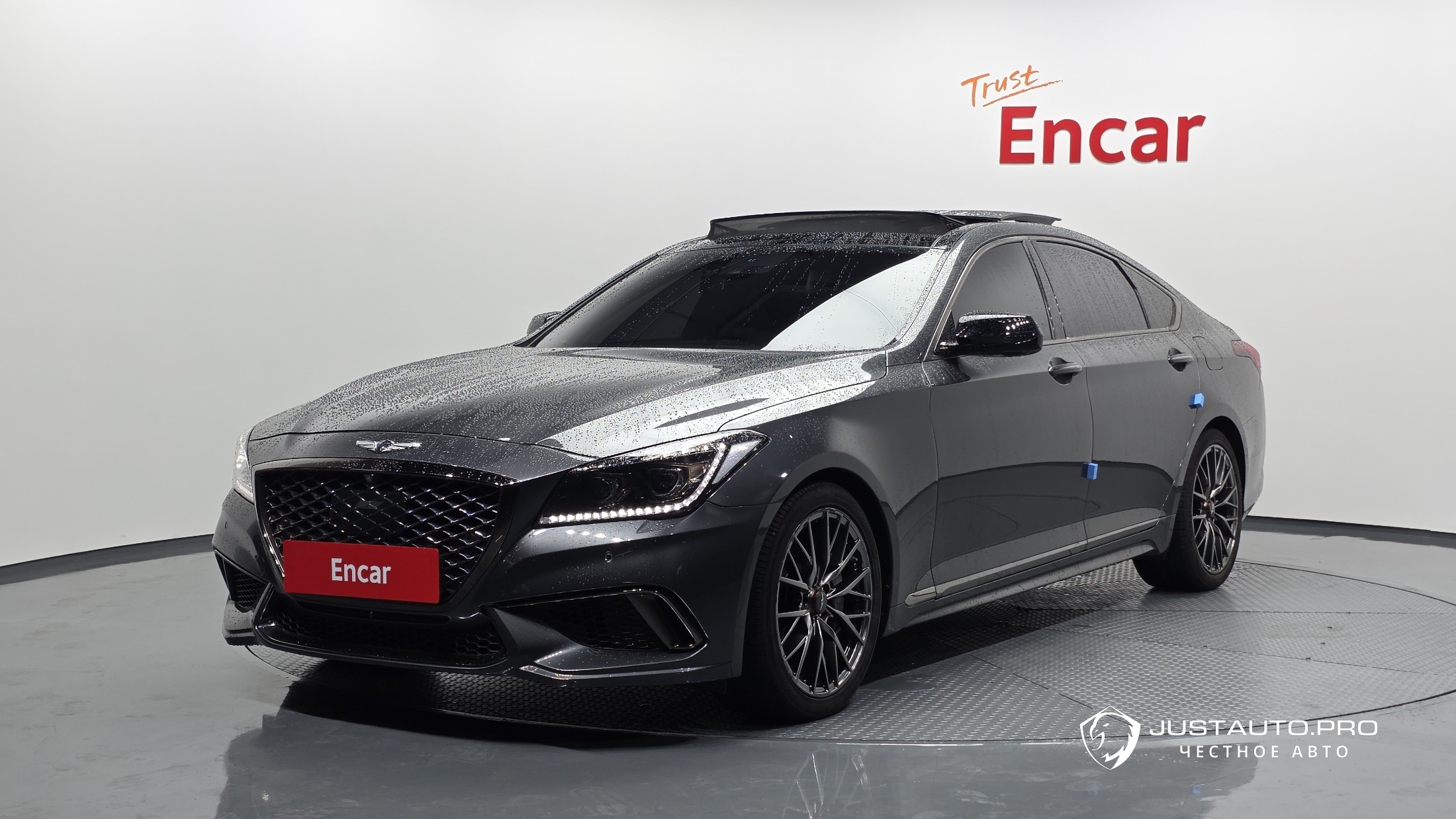 Автомобиль Genesis G80
