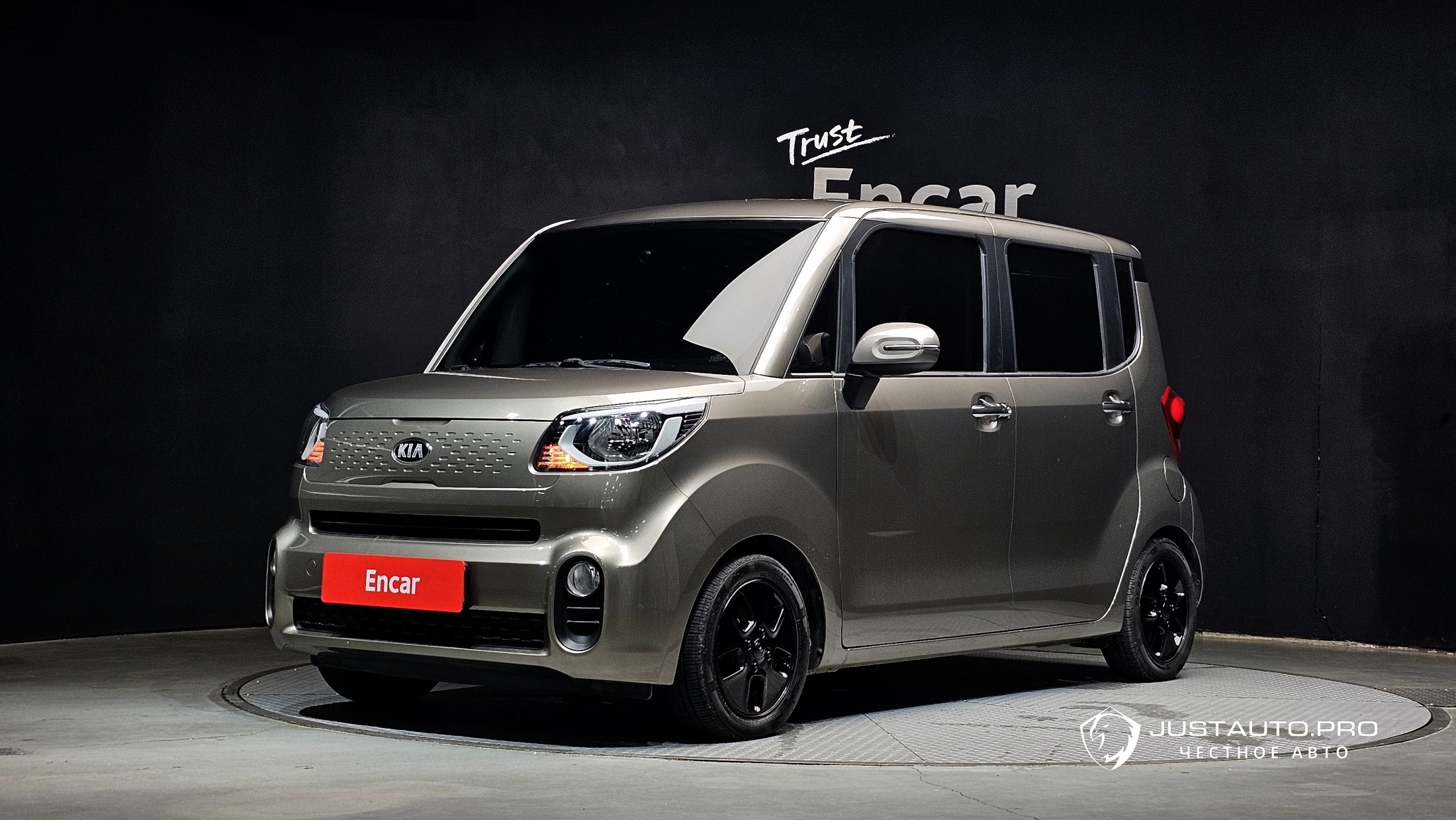 Автомобиль Kia RAY
