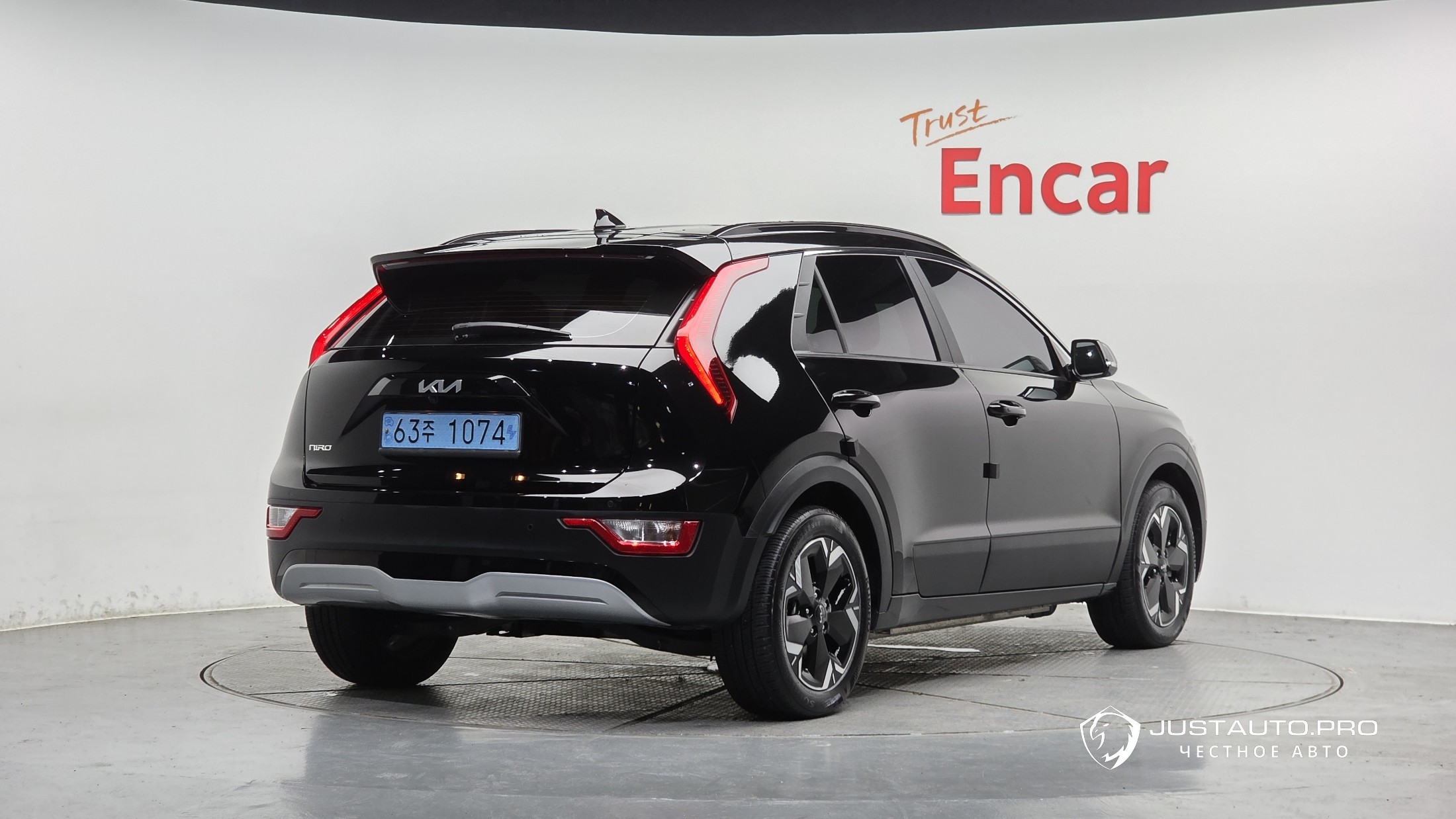 Автомобиль Kia Niro