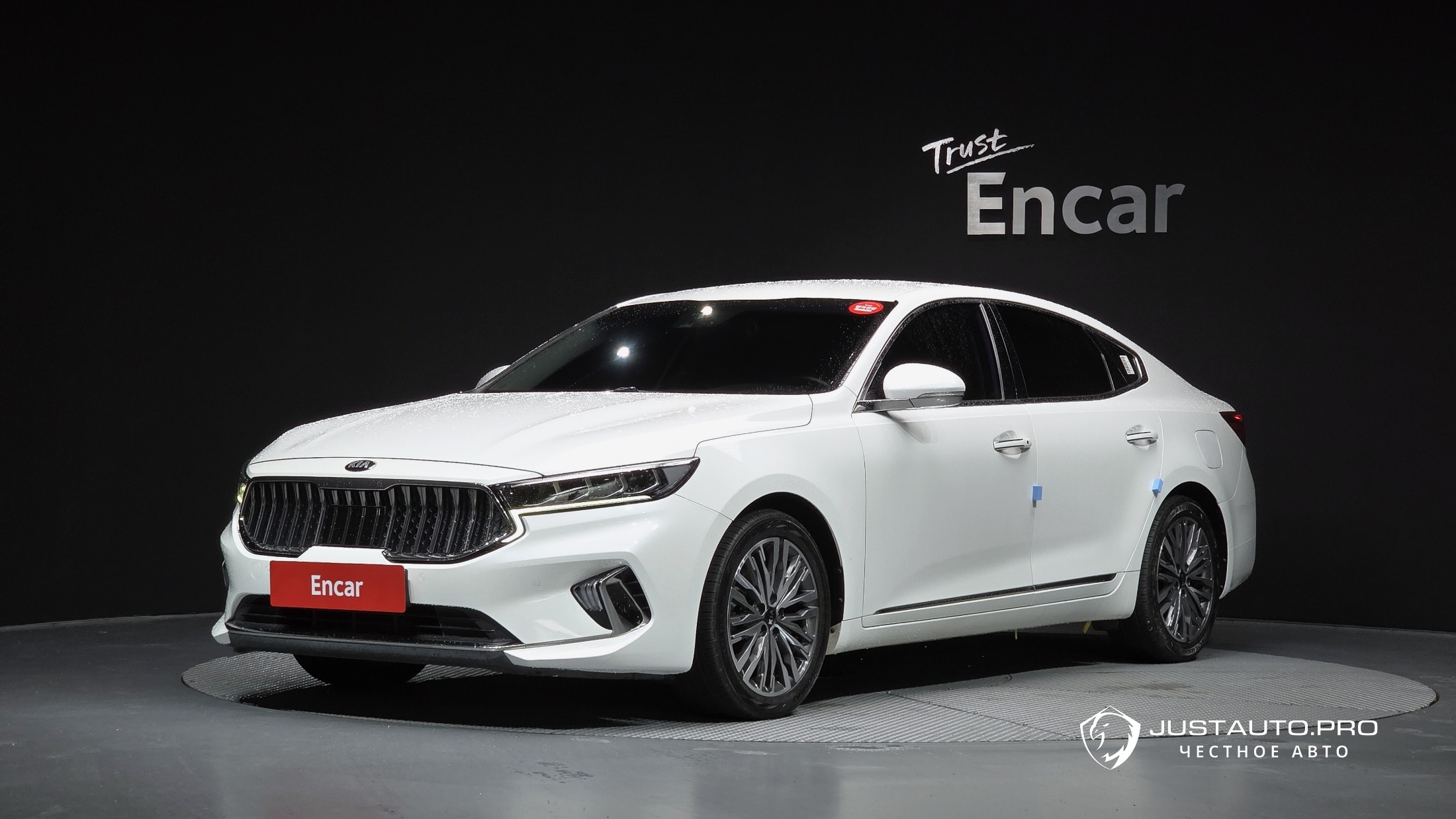 Автомобиль Kia K7