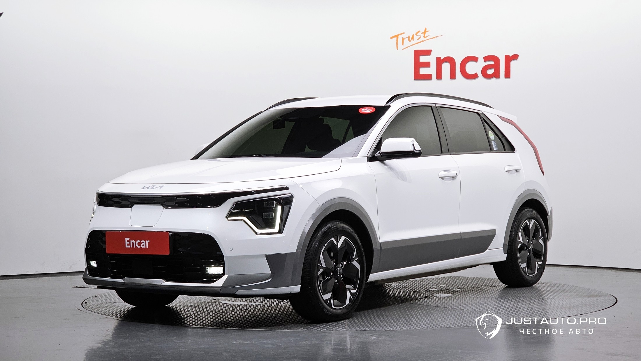 Автомобиль Kia Niro