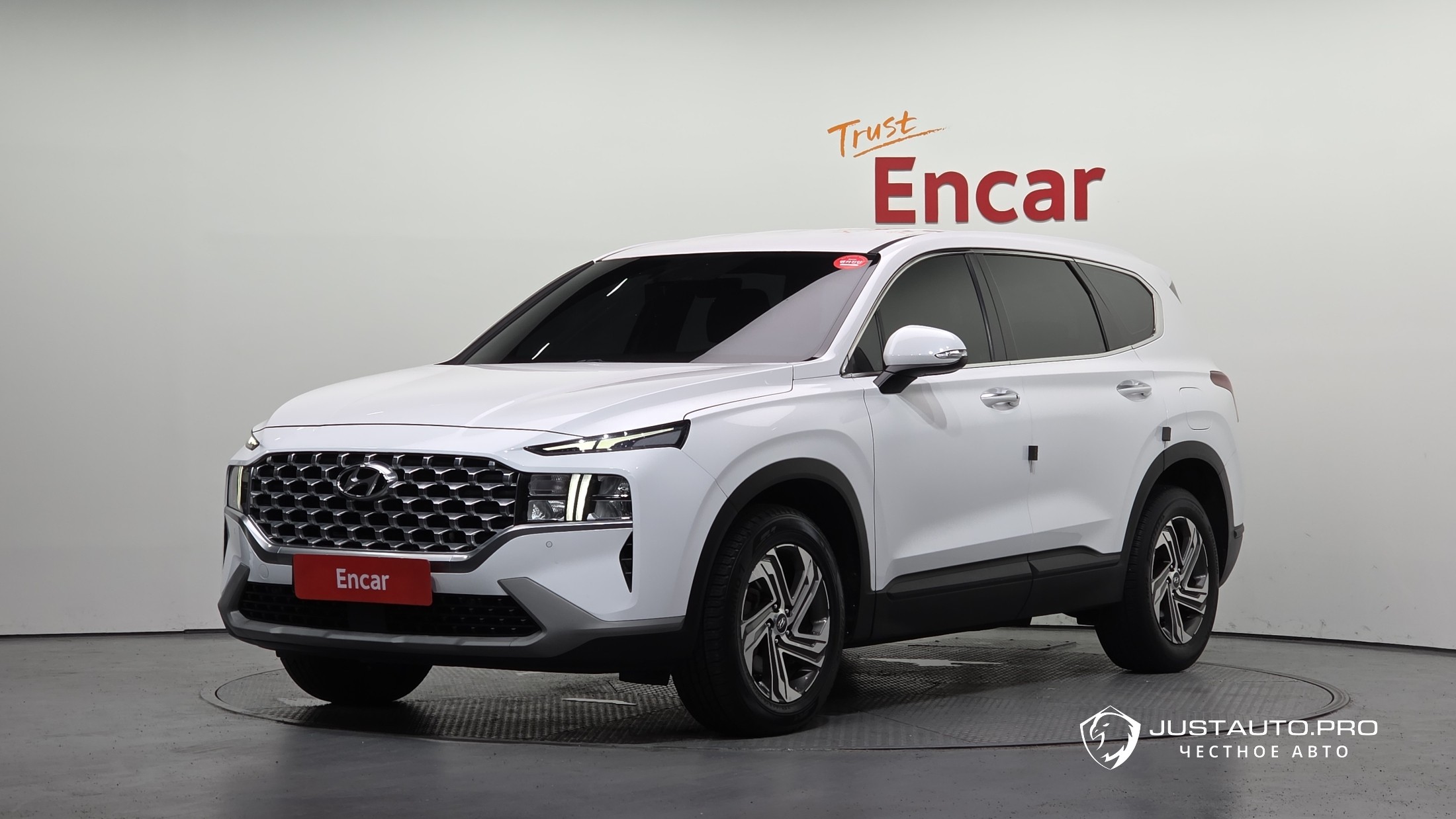 Автомобиль Hyundai Santafe