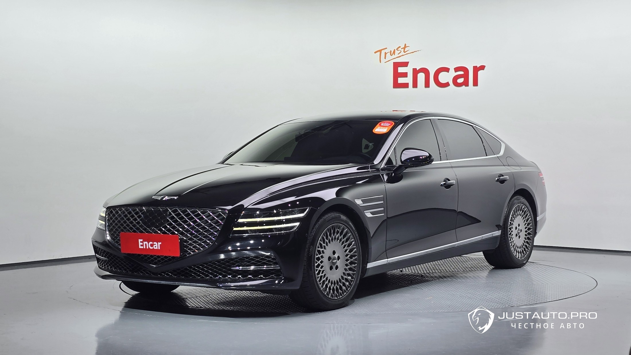 Автомобиль Genesis G80