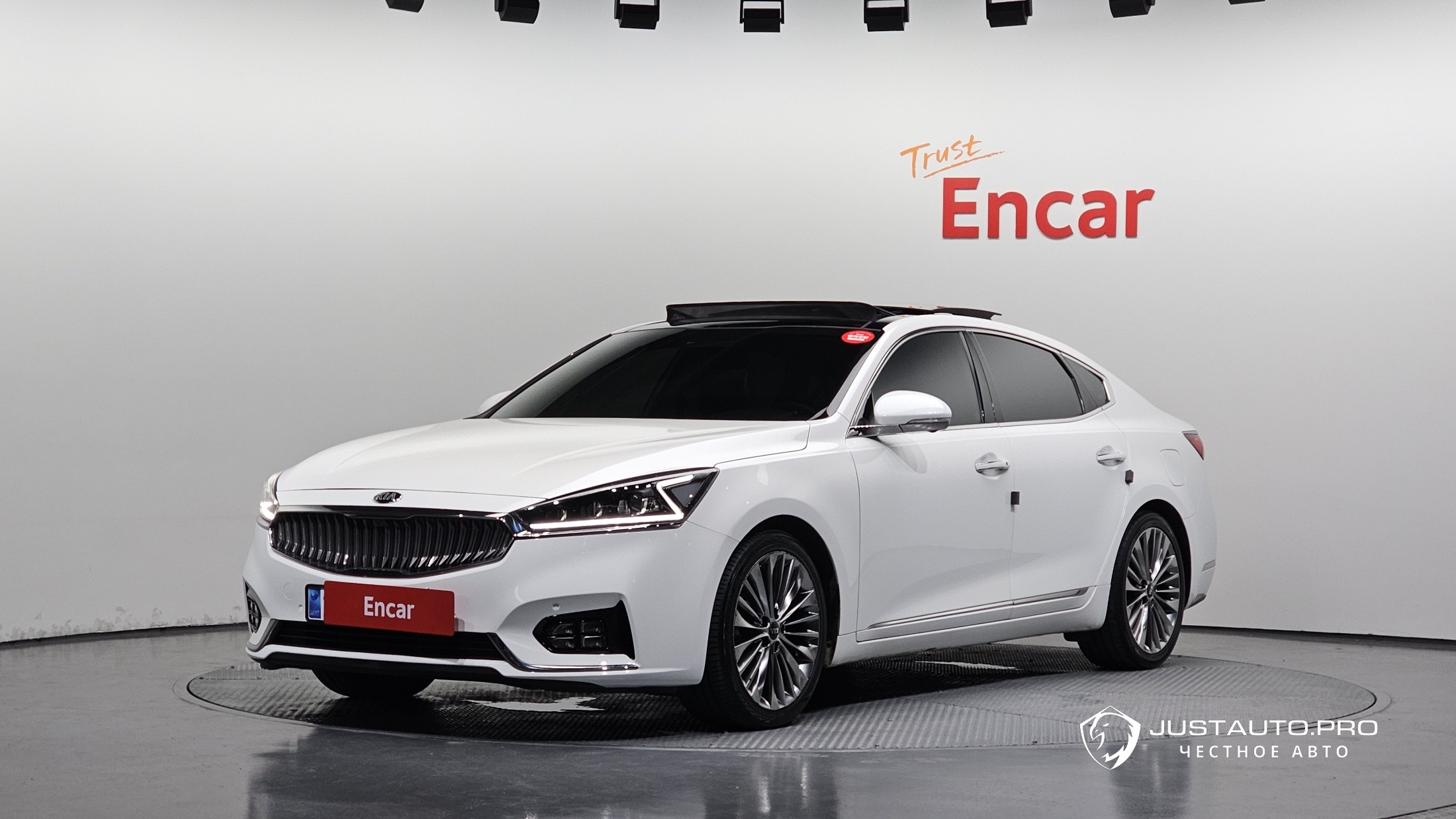 Автомобиль Kia K7