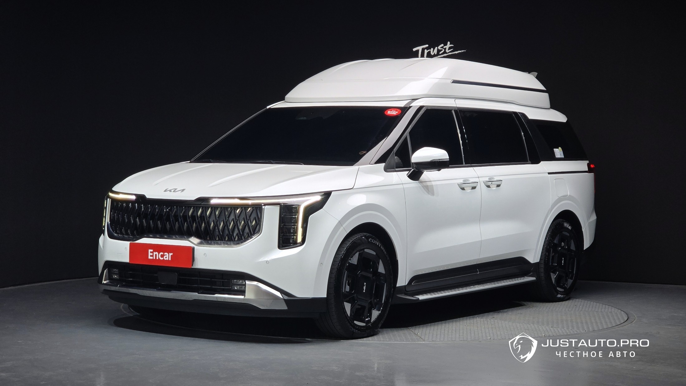 Автомобиль Kia Canival