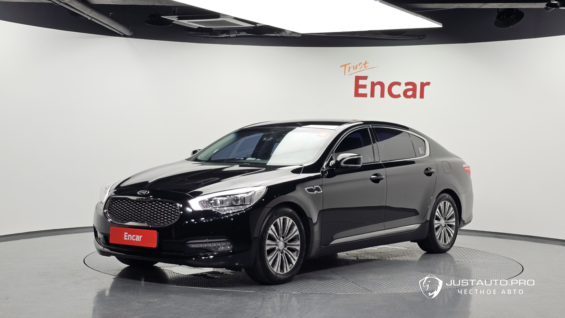 Автомобиль Kia K9