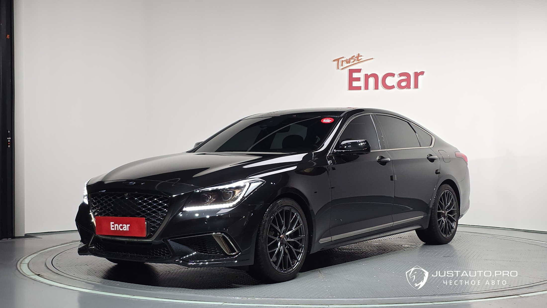Автомобиль Genesis G80