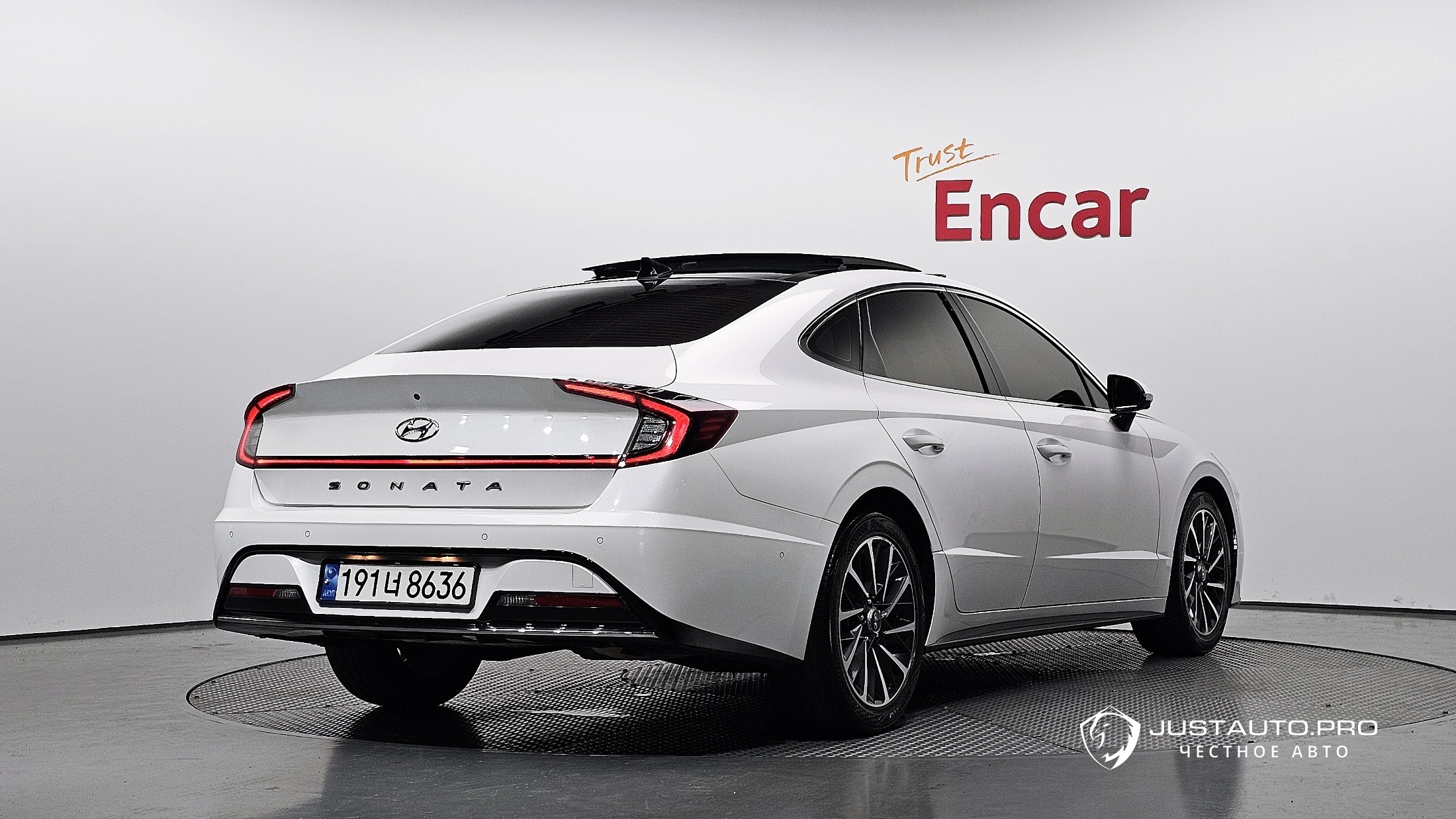 Автомобиль Hyundai Sonata