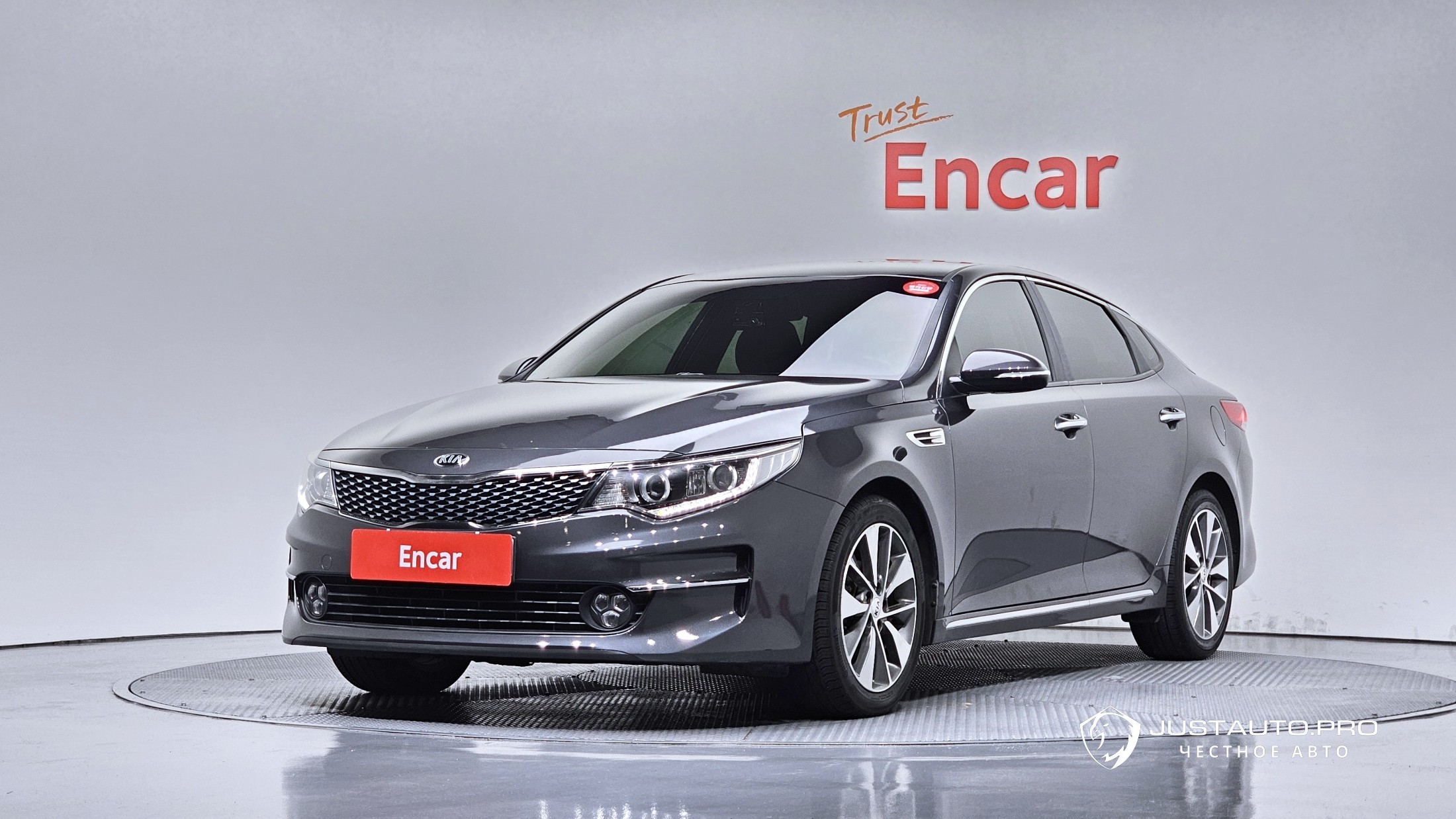 Автомобиль Kia K5