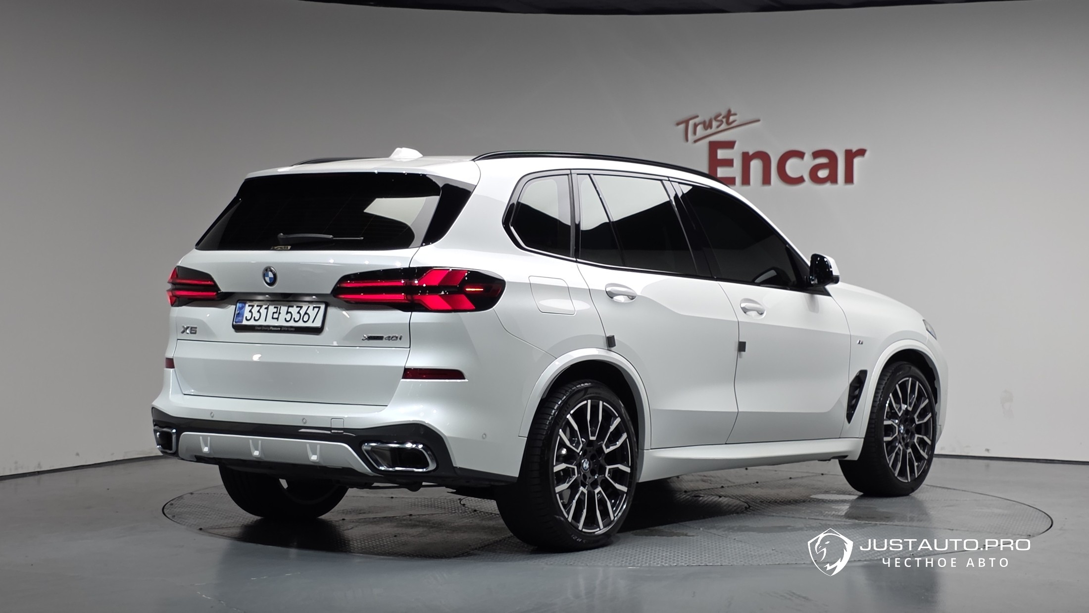 Автомобиль BMW X5