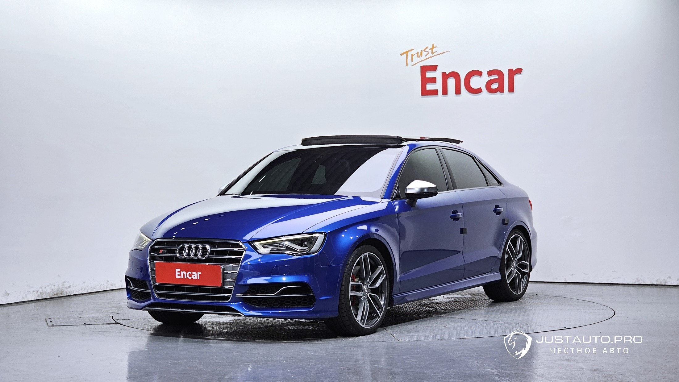 Автомобиль Audi S3