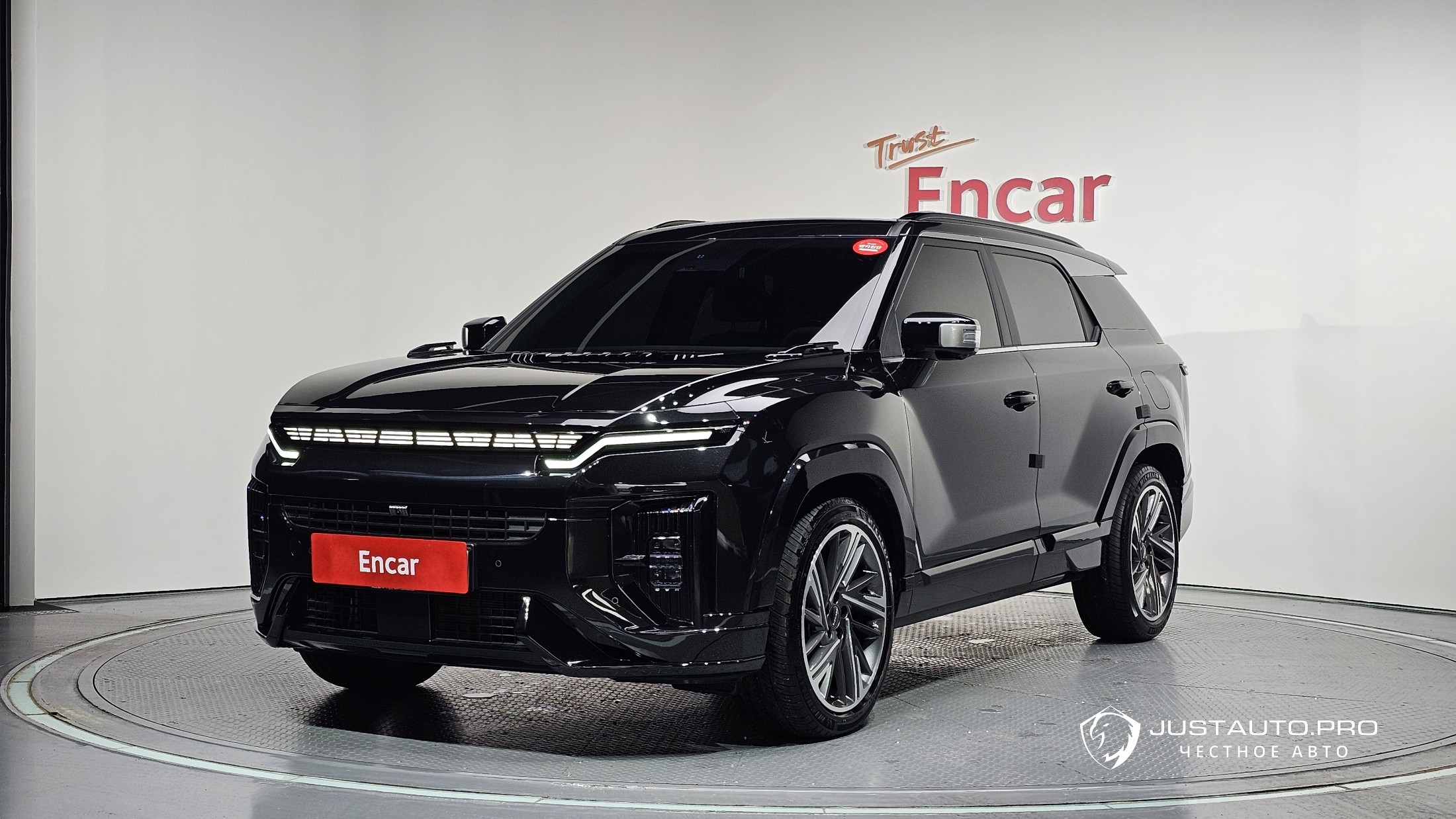 Автомобиль KG_Mobility_Ssangyong Actyon