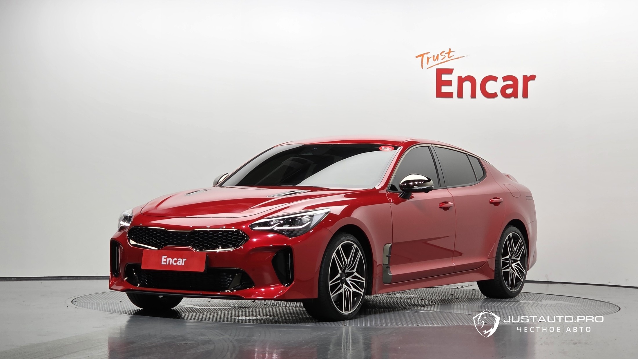 Автомобиль Kia Stinger