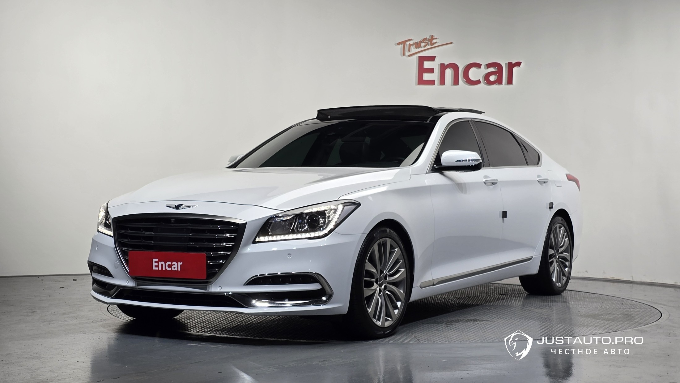 Автомобиль Genesis G80