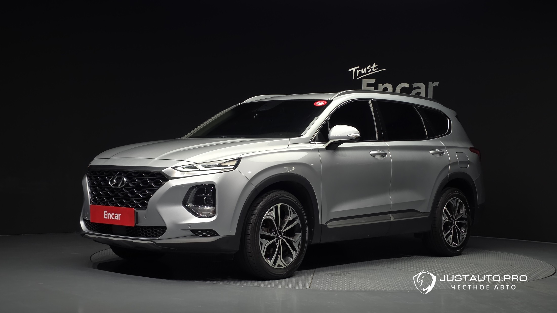 Автомобиль Hyundai Santafe