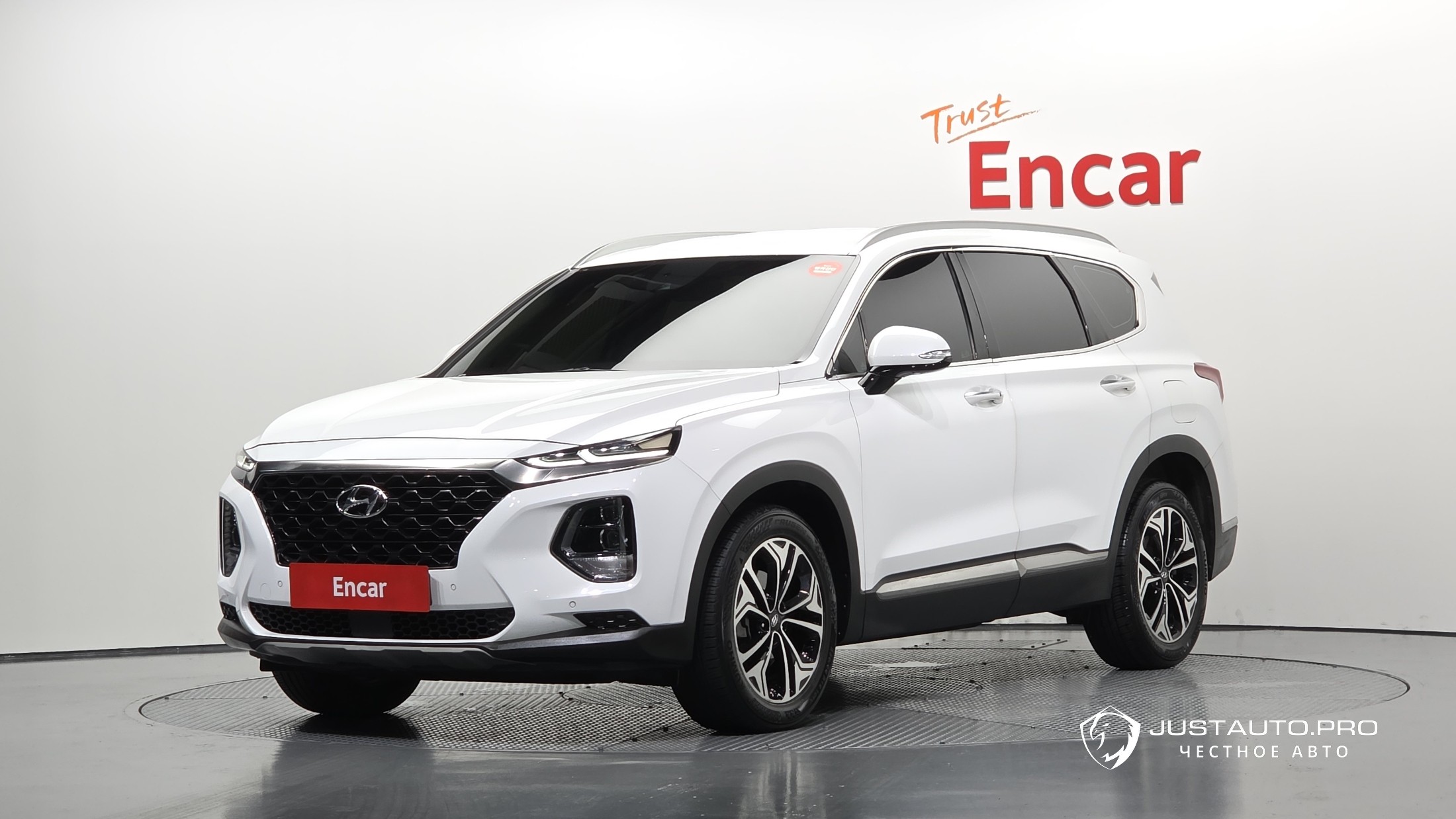 Автомобиль Hyundai Santafe