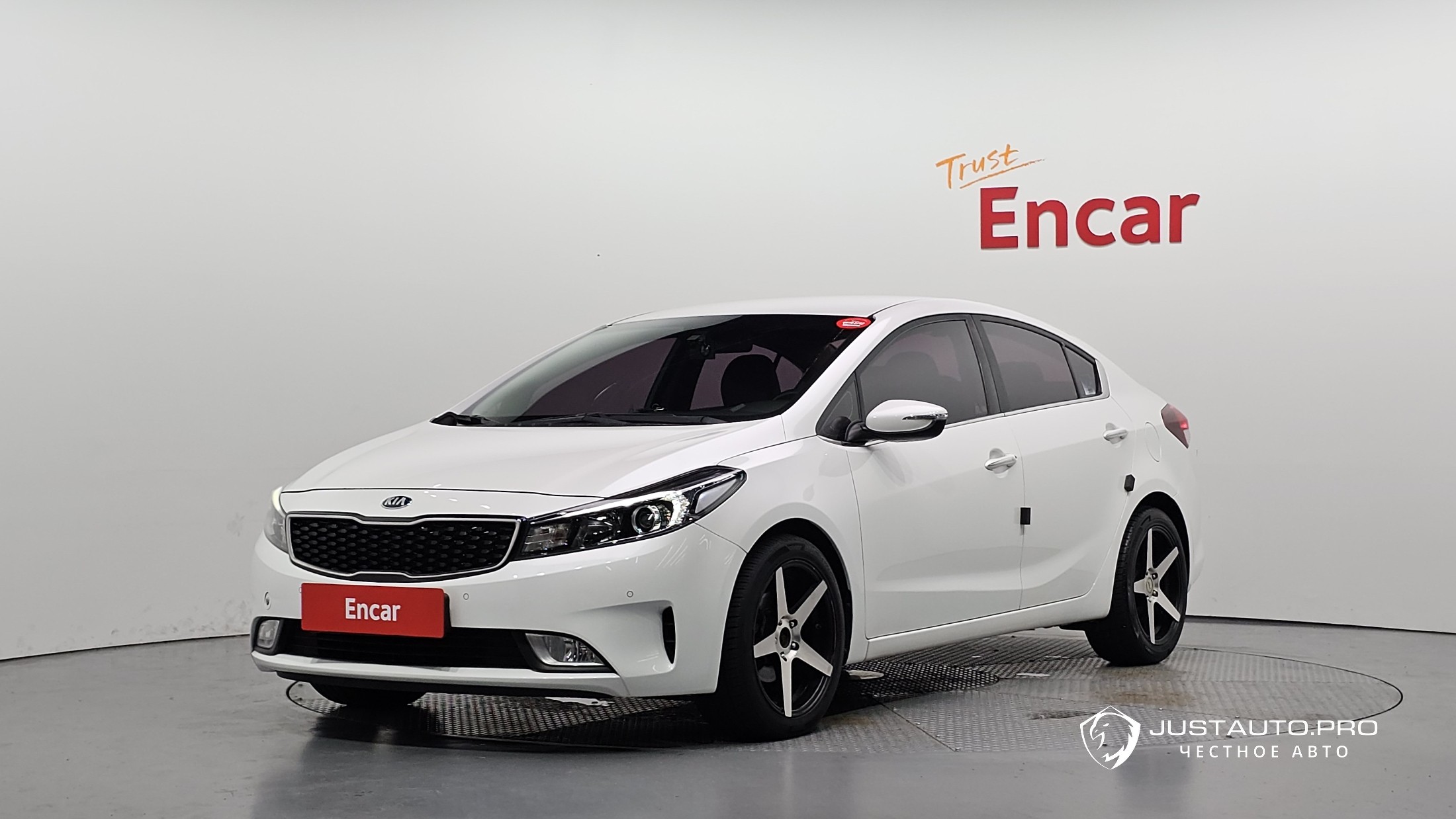 Автомобиль Kia K3