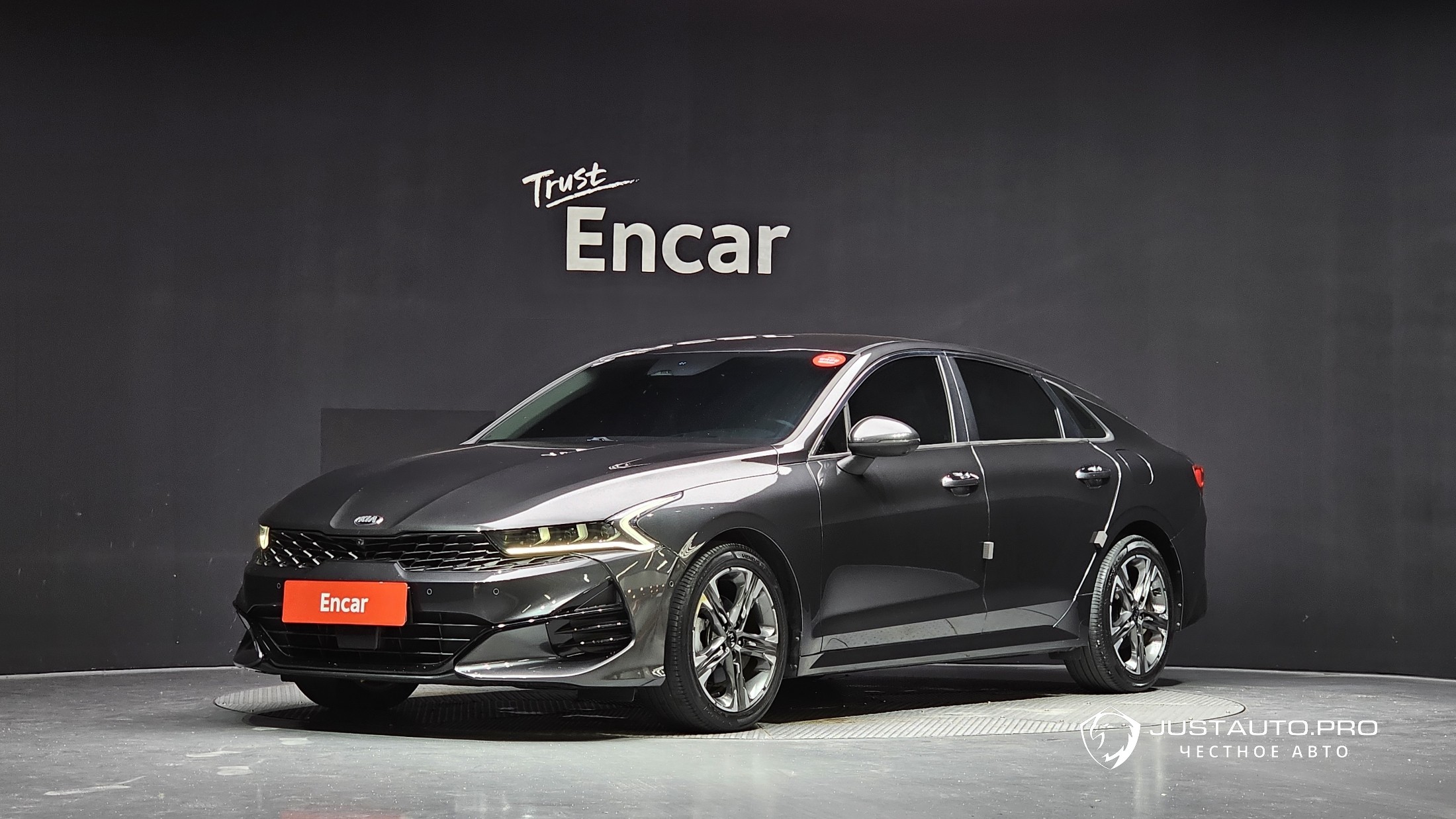 Автомобиль Kia K5