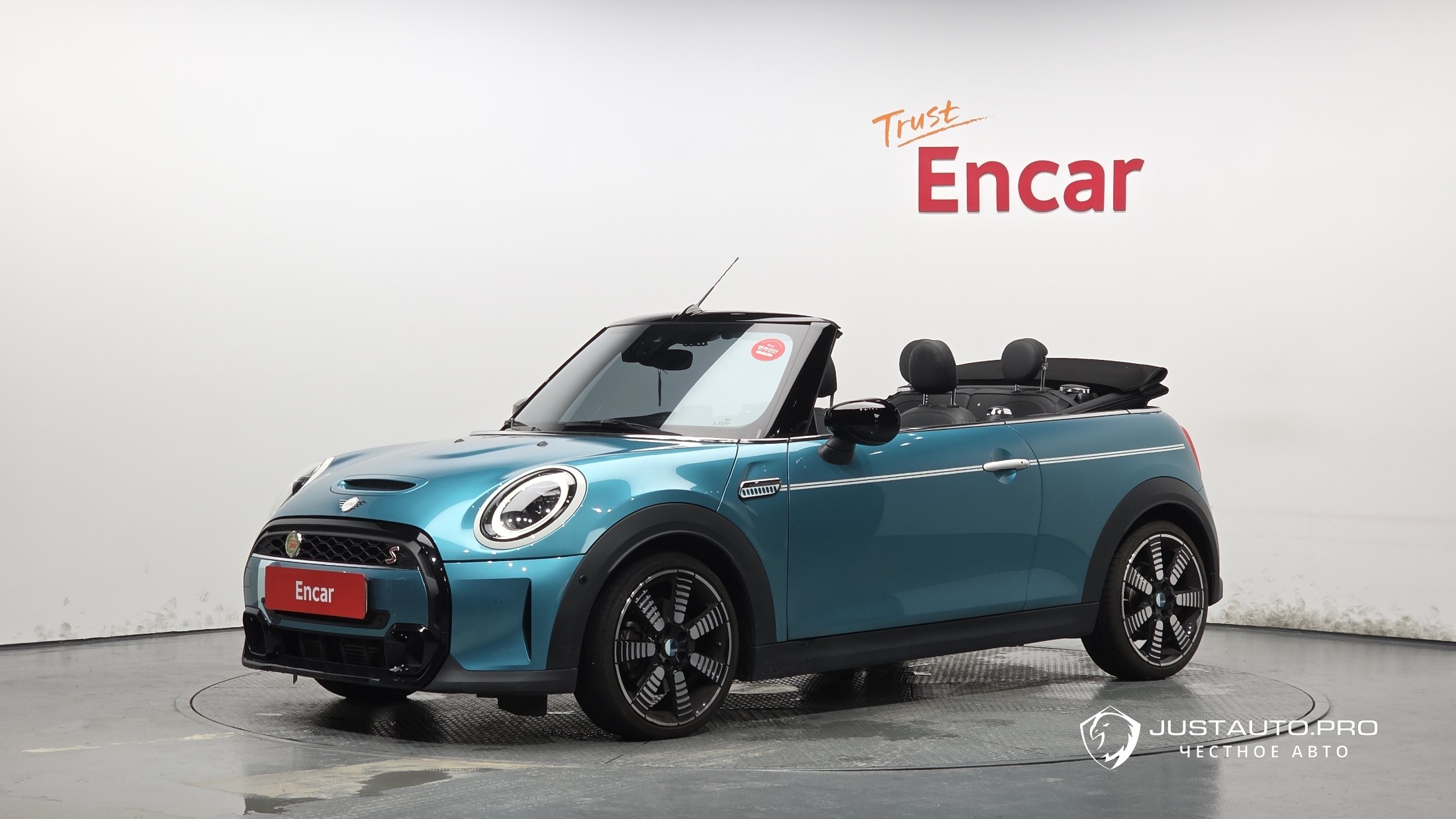 Автомобиль Mini Cooper Convertible