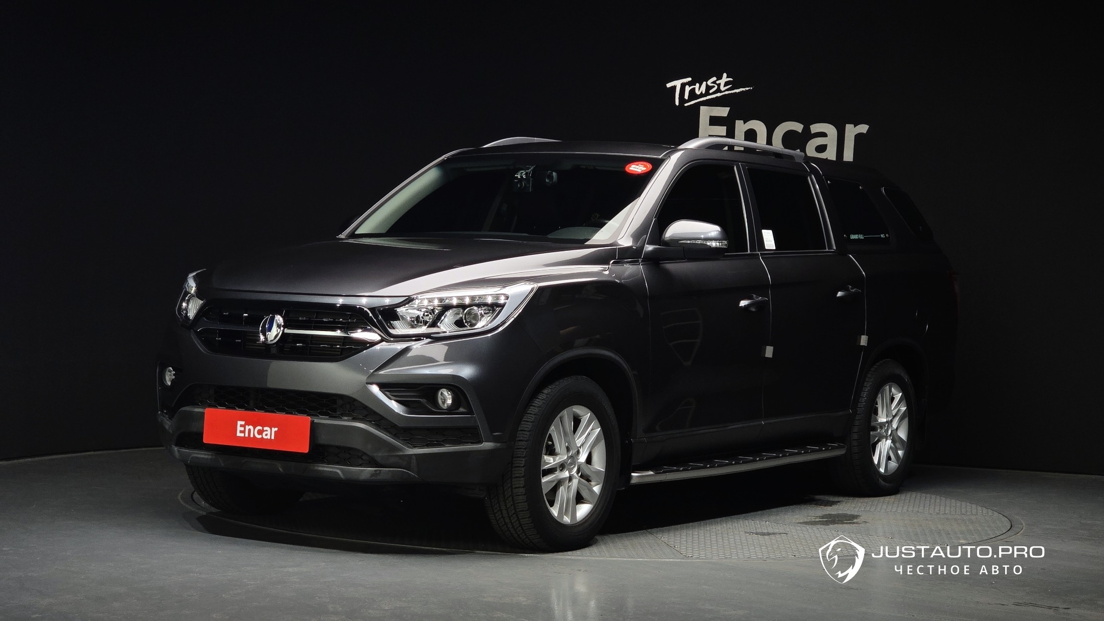 Автомобиль KG_Mobility_Ssangyong Rexton