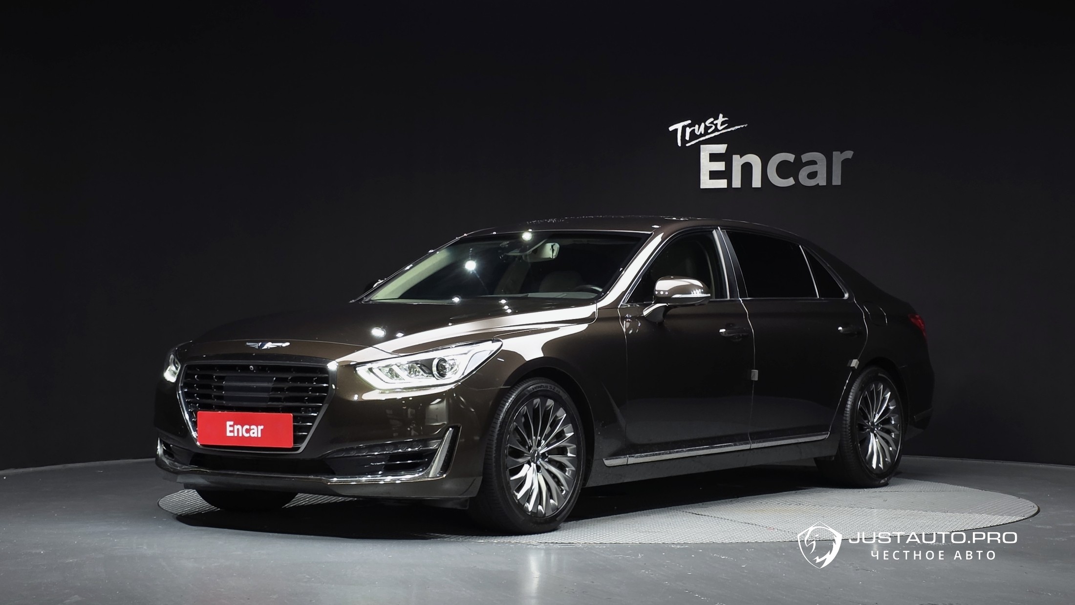 Автомобиль Genesis EQ900