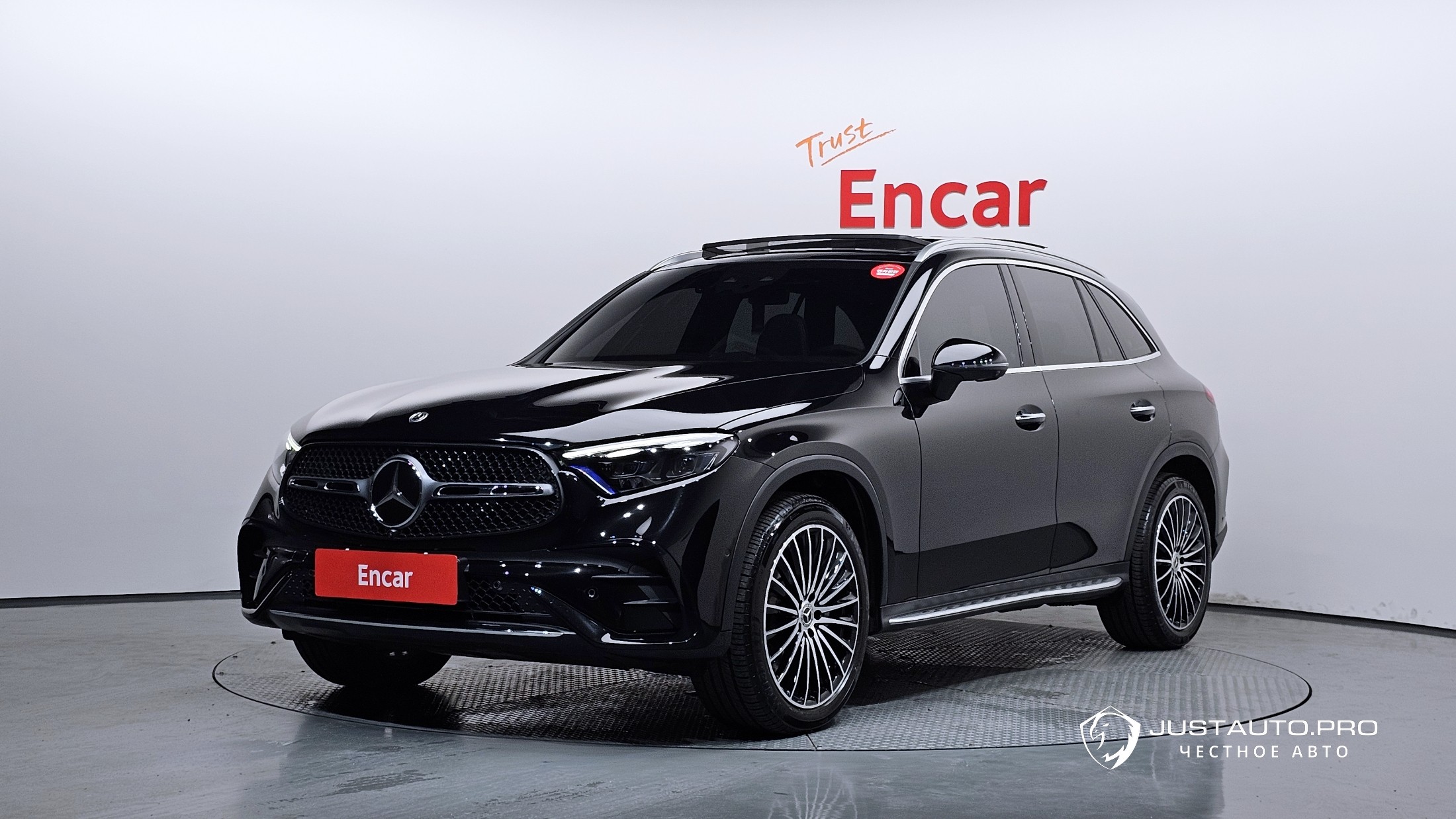 Автомобиль Mercedes-Benz GLC-Class