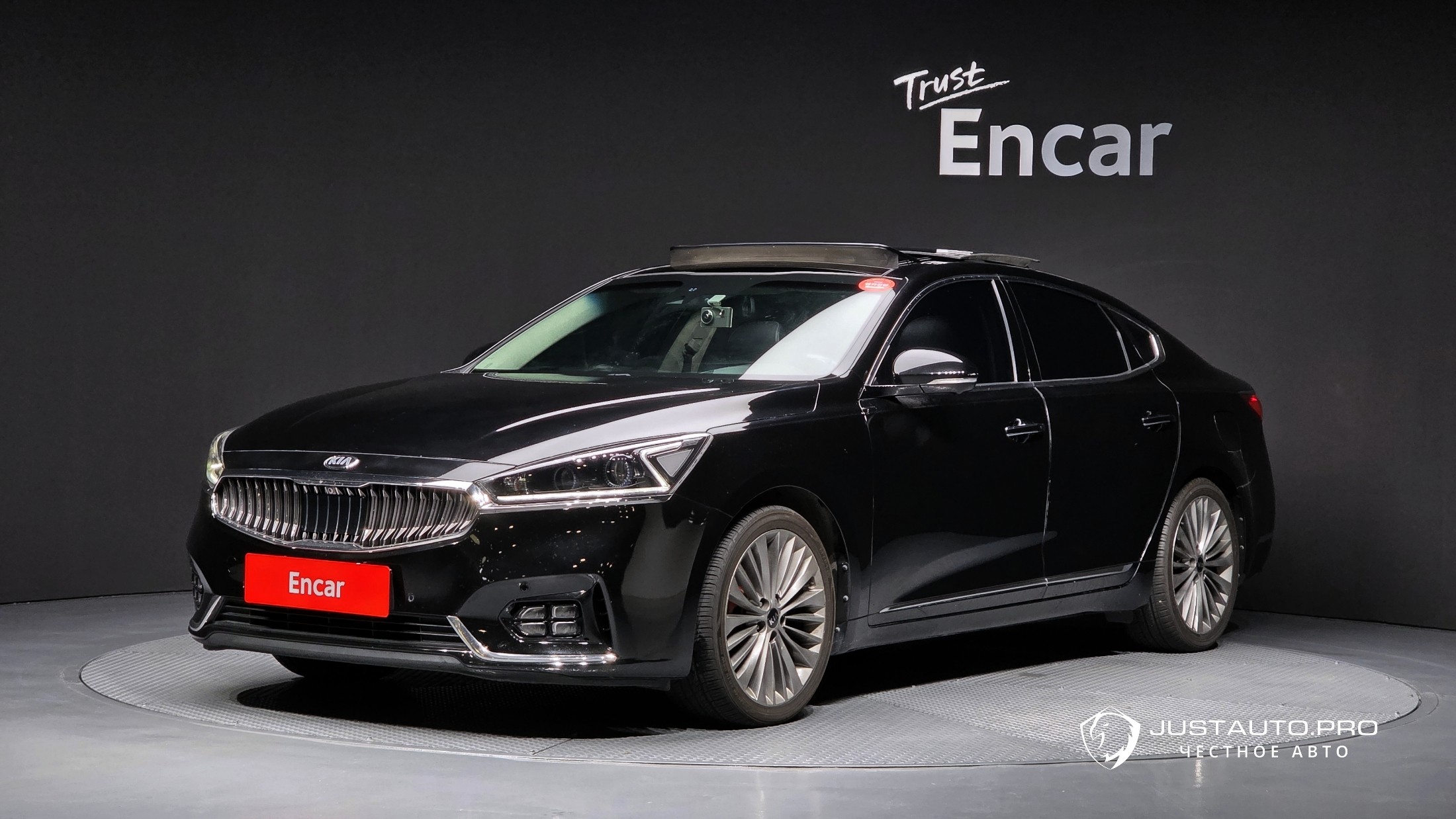 Автомобиль Kia K7