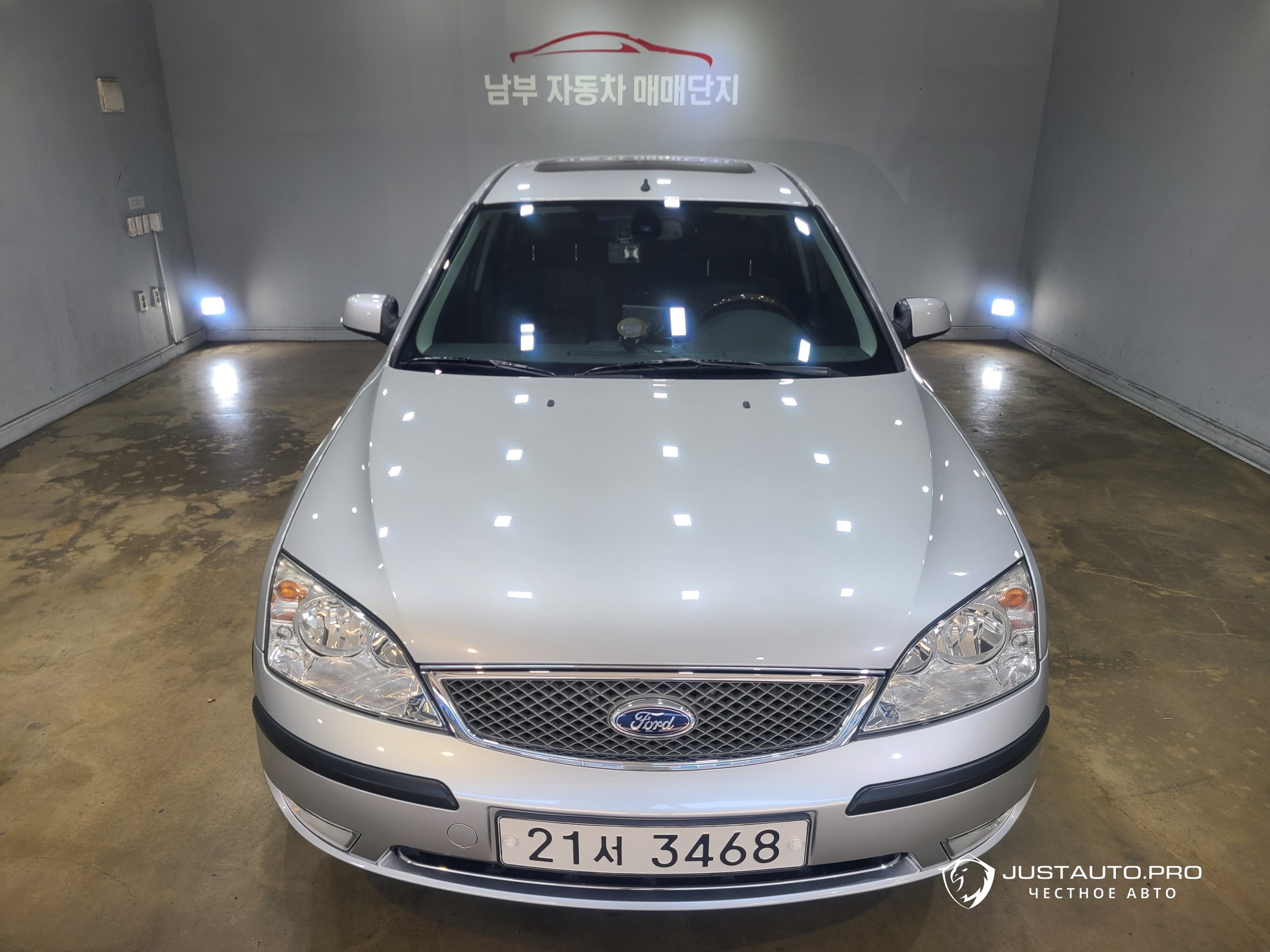 Автомобиль Ford Mondeo