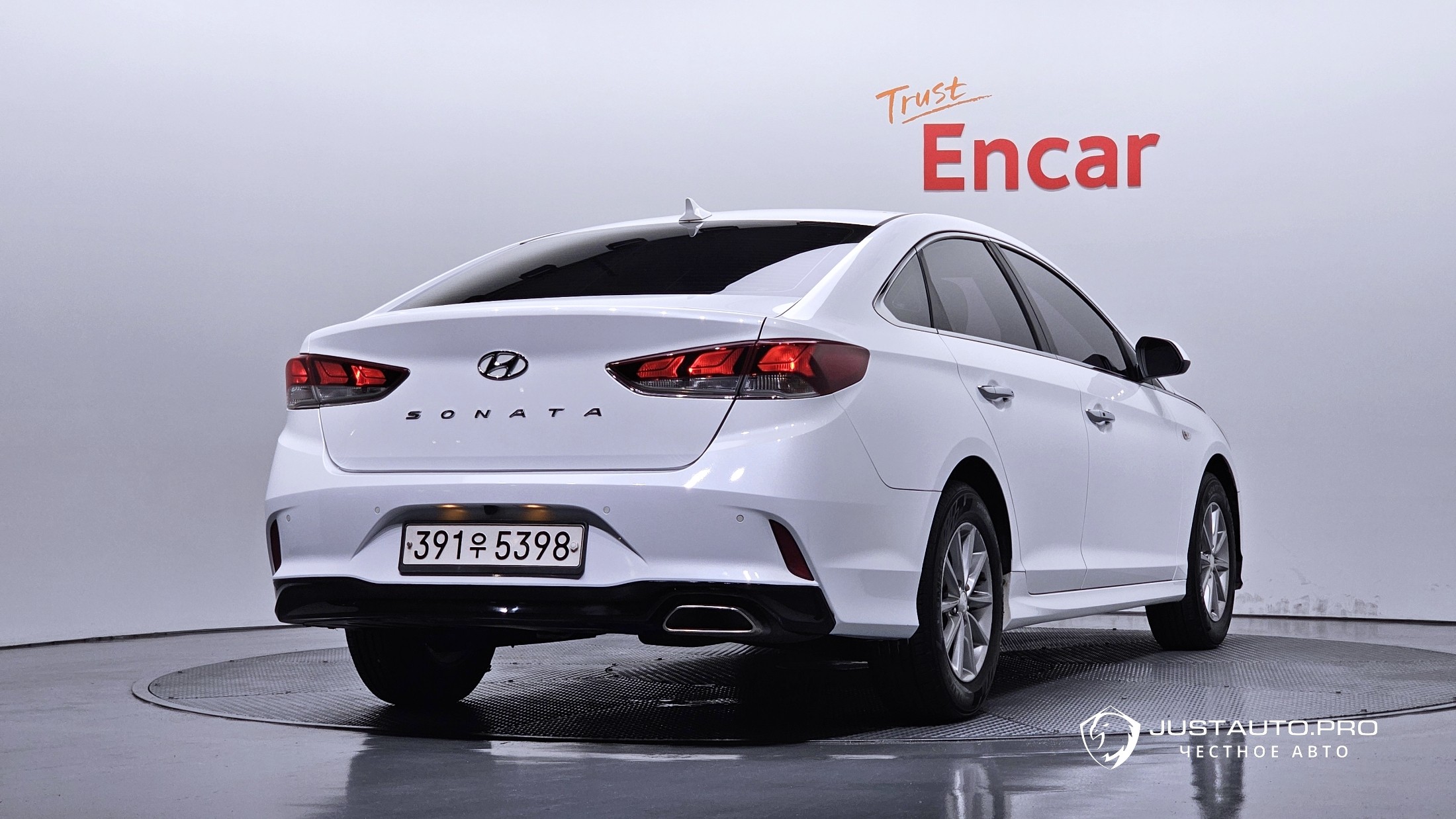 Автомобиль Hyundai Sonata