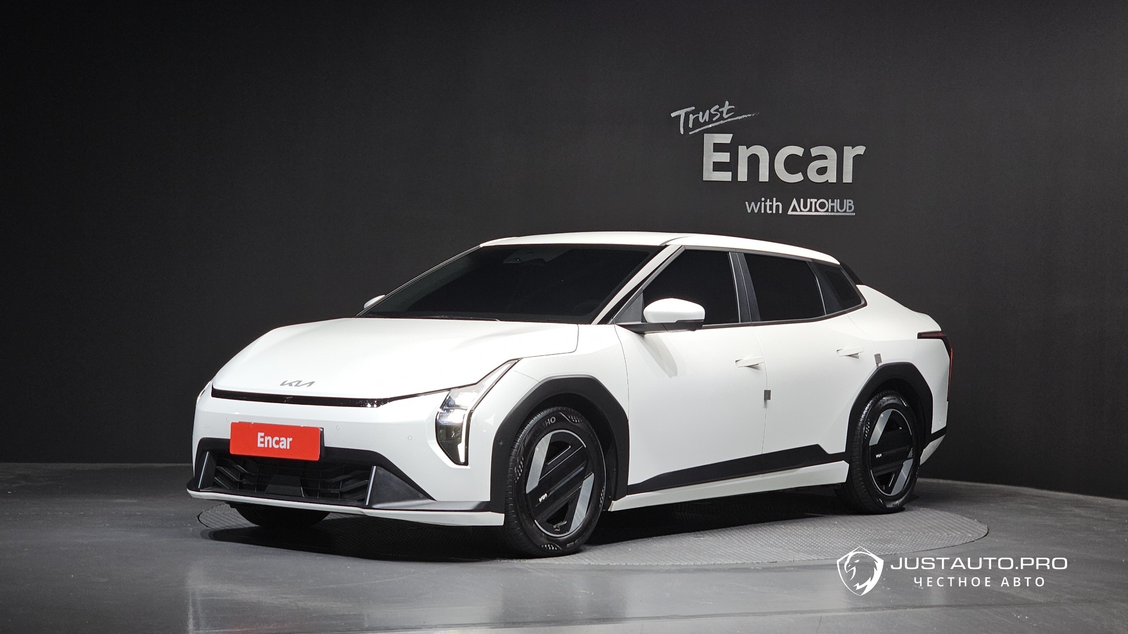 Автомобиль Kia EV4