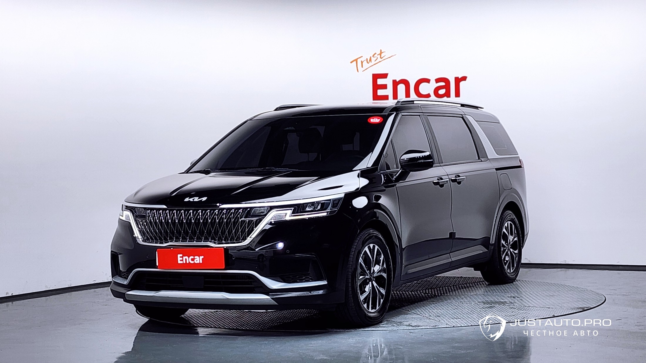 Автомобиль Kia Canival