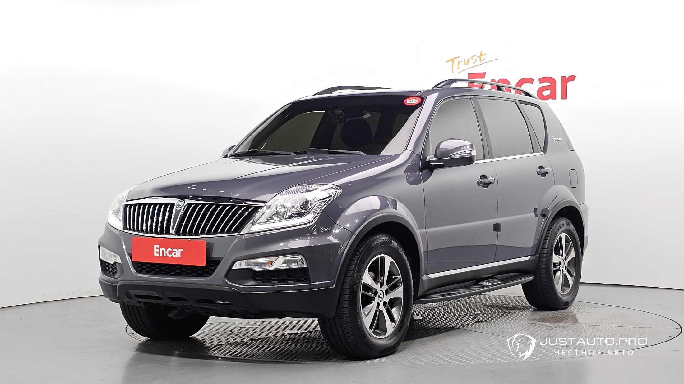 Автомобиль KG_Mobility_Ssangyong Rexton
