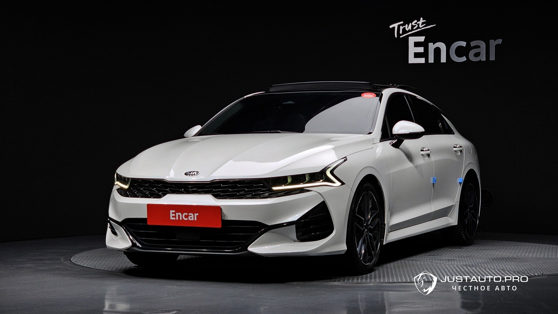Автомобиль Kia K5