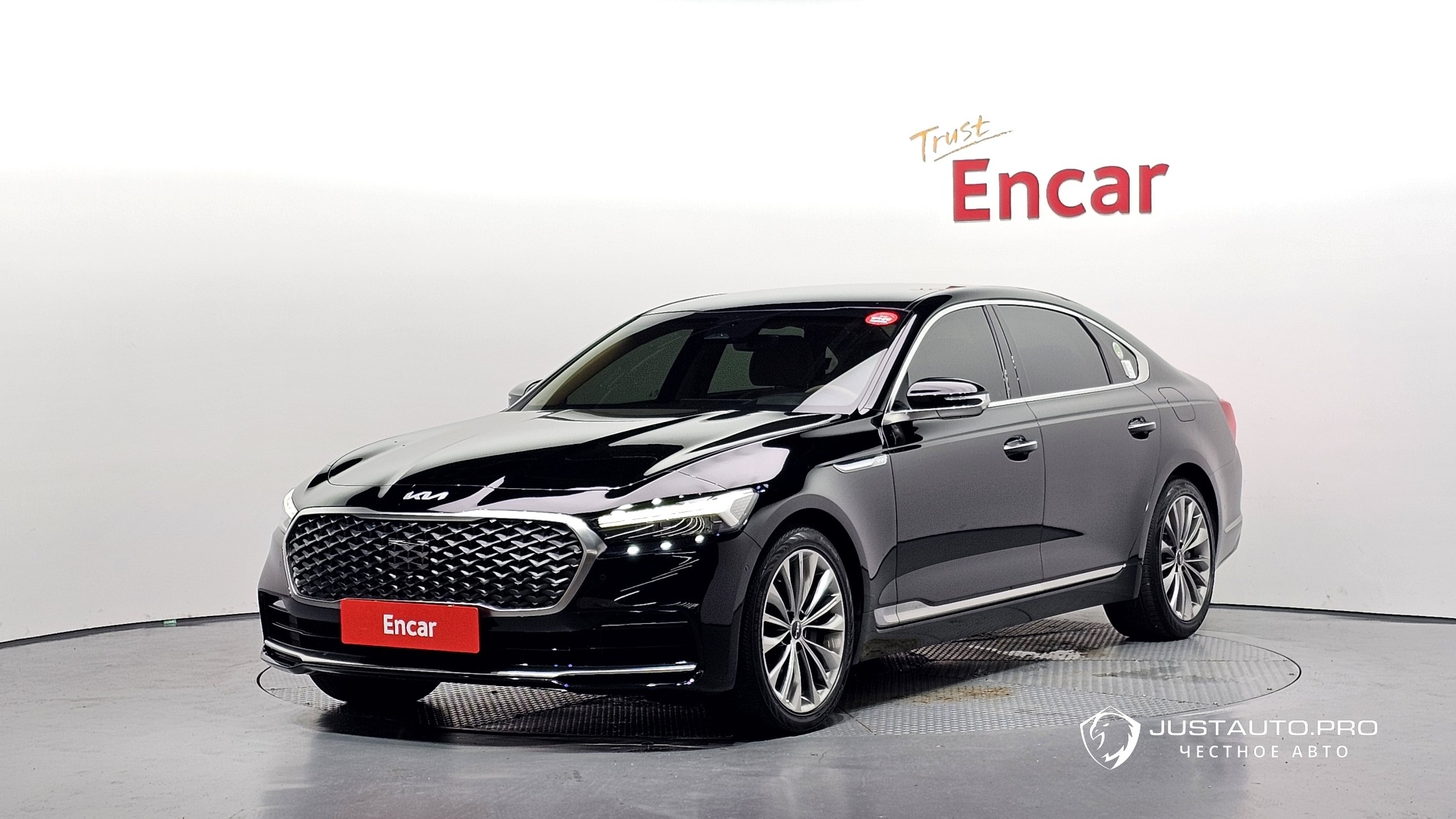 Автомобиль Kia K9