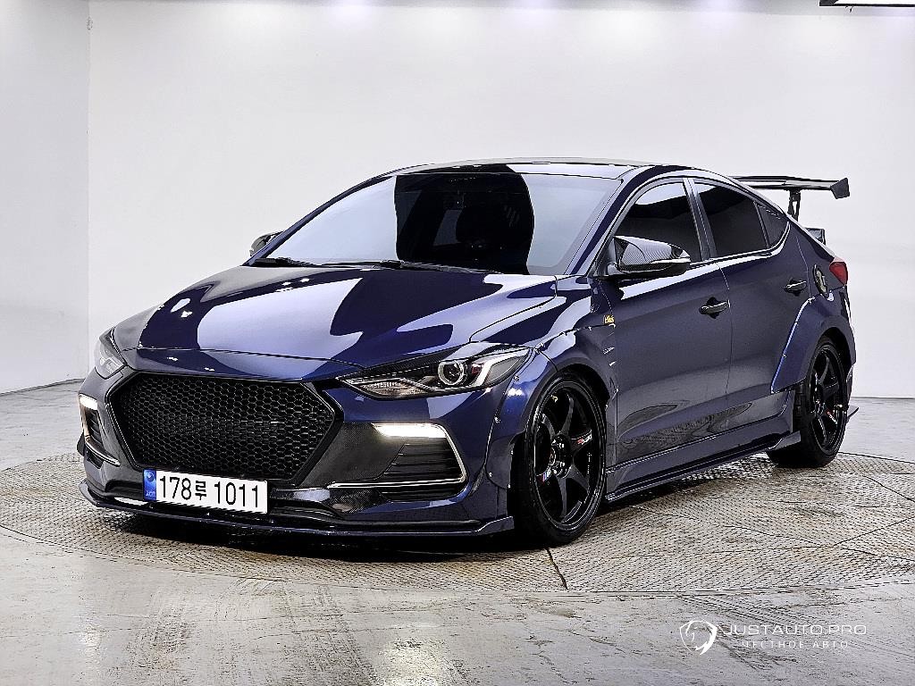 Автомобиль Hyundai AVANTE