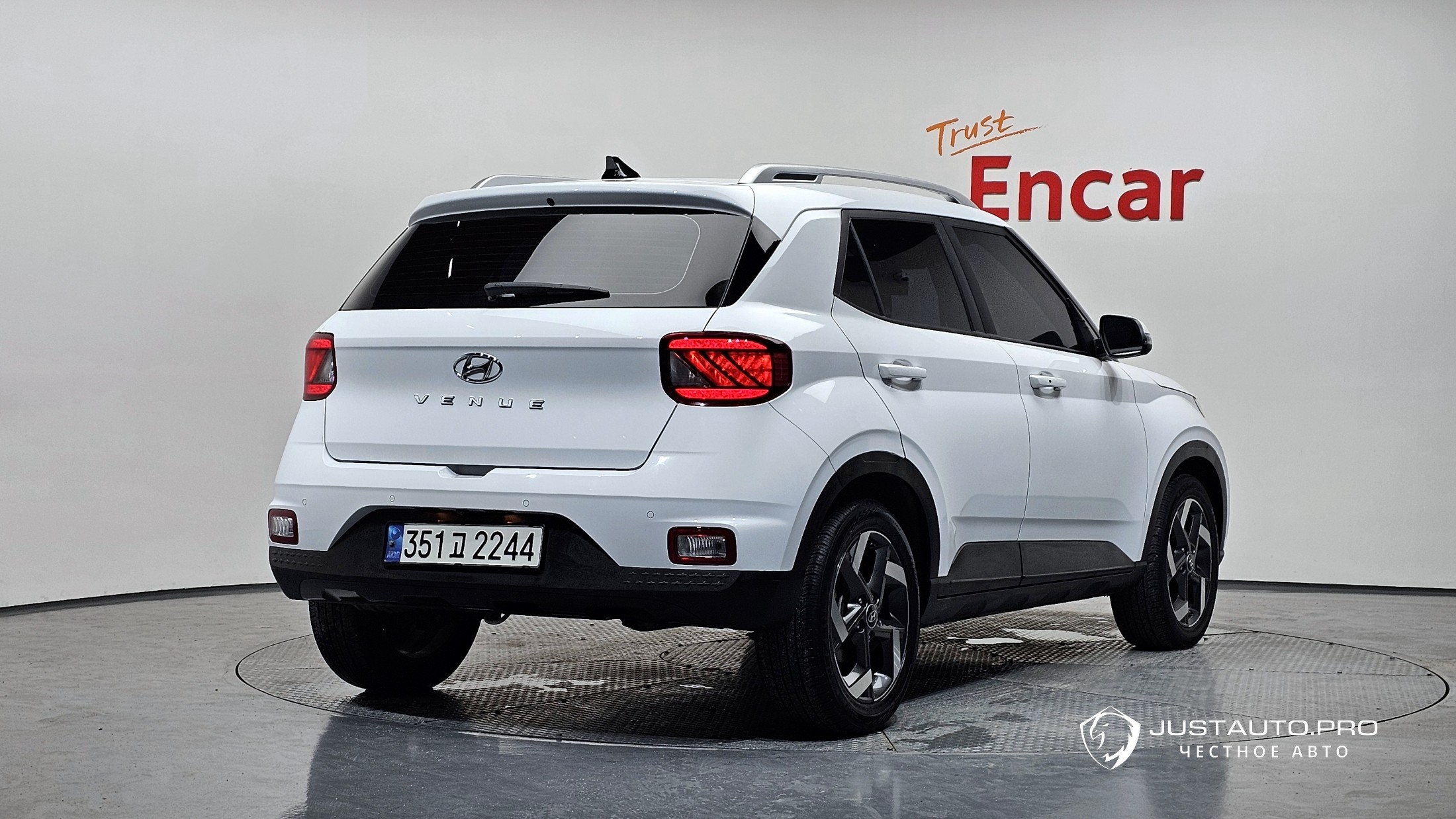 Автомобиль Hyundai Venue