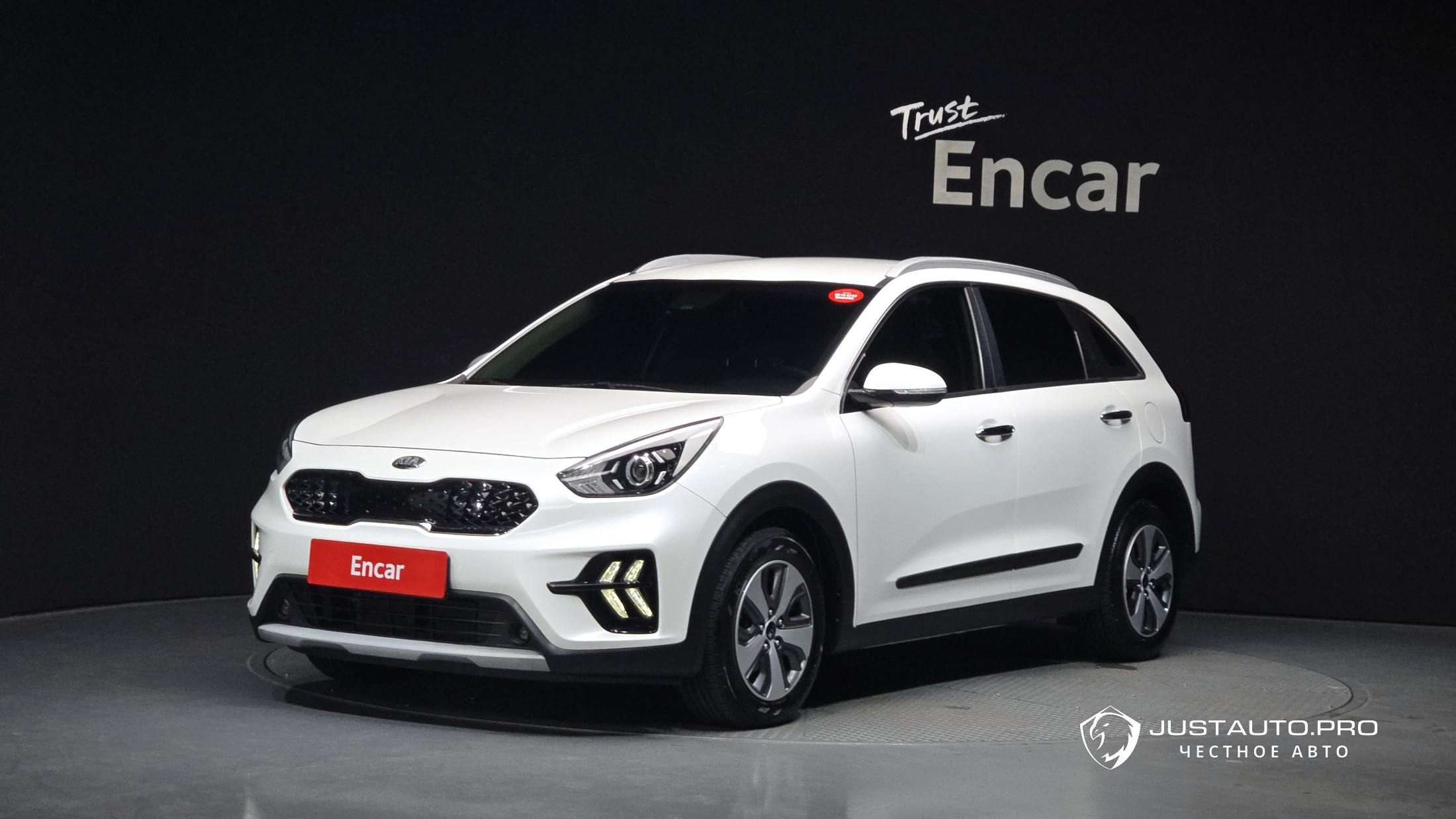 Автомобиль Kia Niro