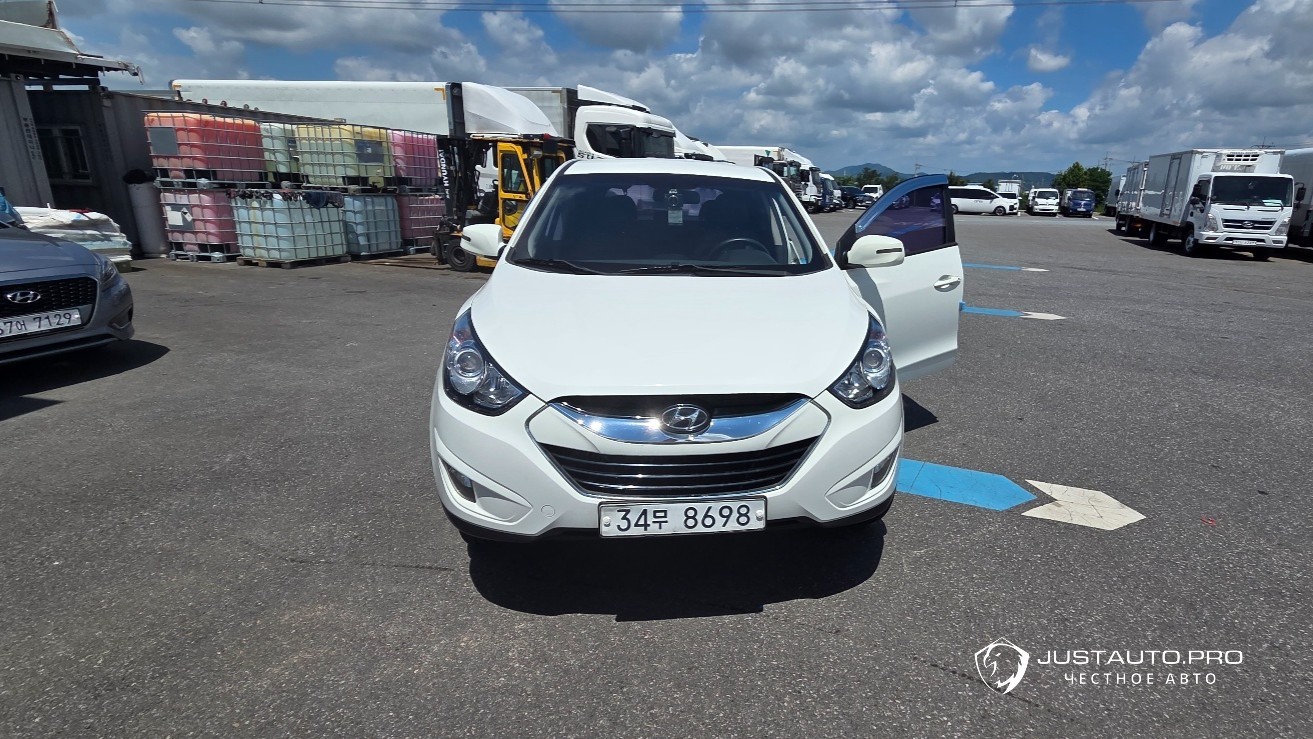 Автомобиль Hyundai Tucson