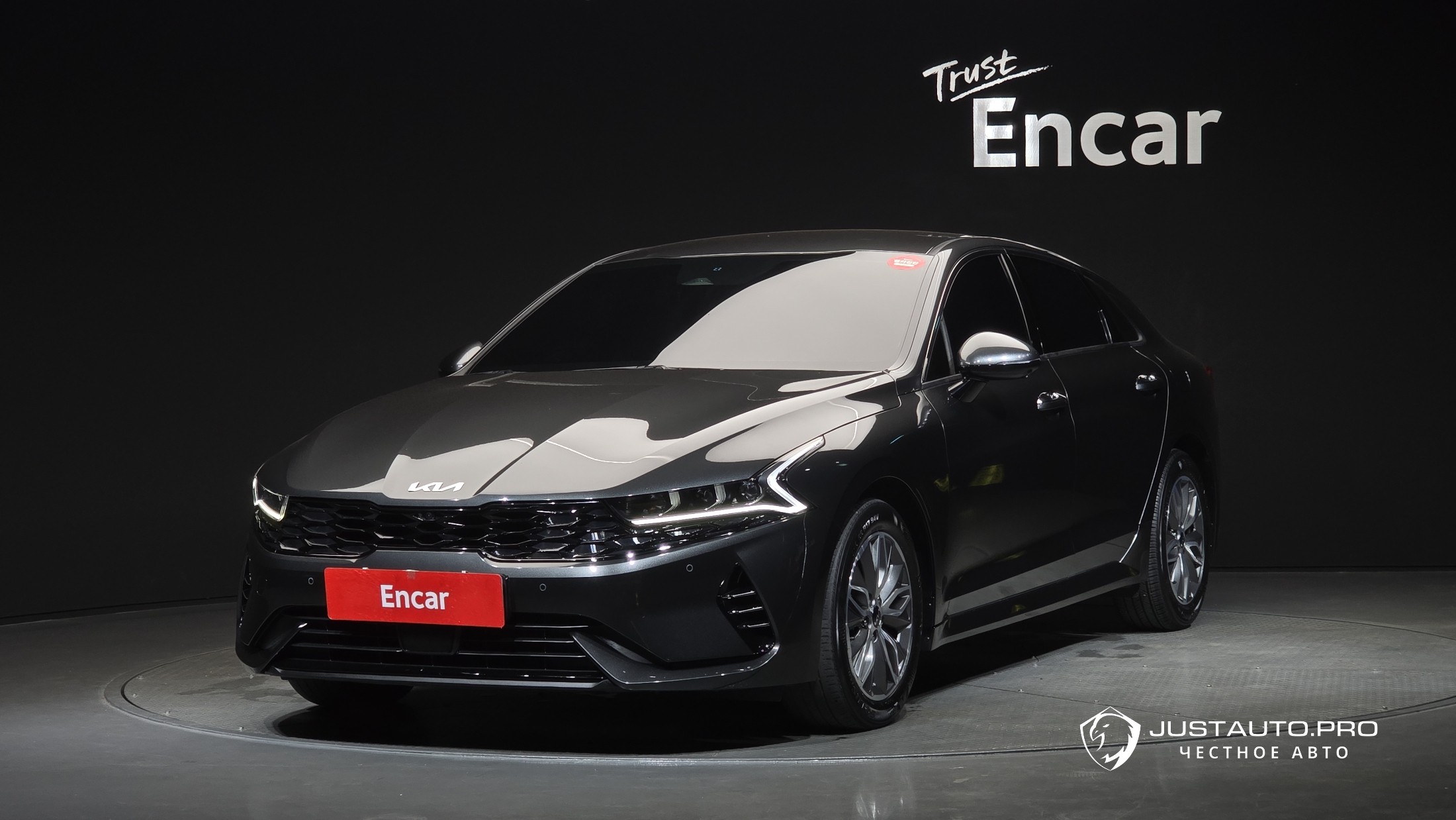 Автомобиль Kia K5
