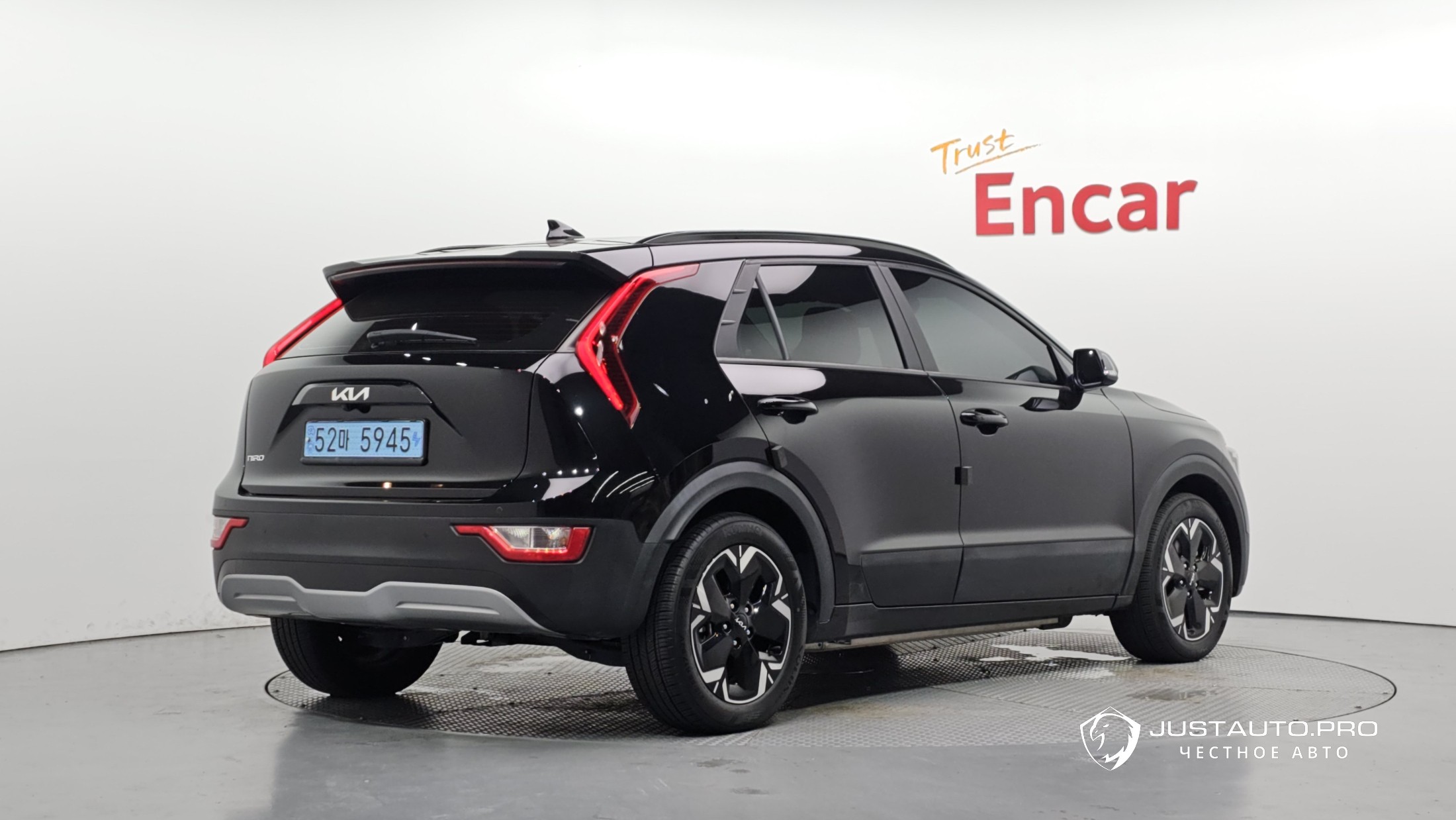 Автомобиль Kia Niro