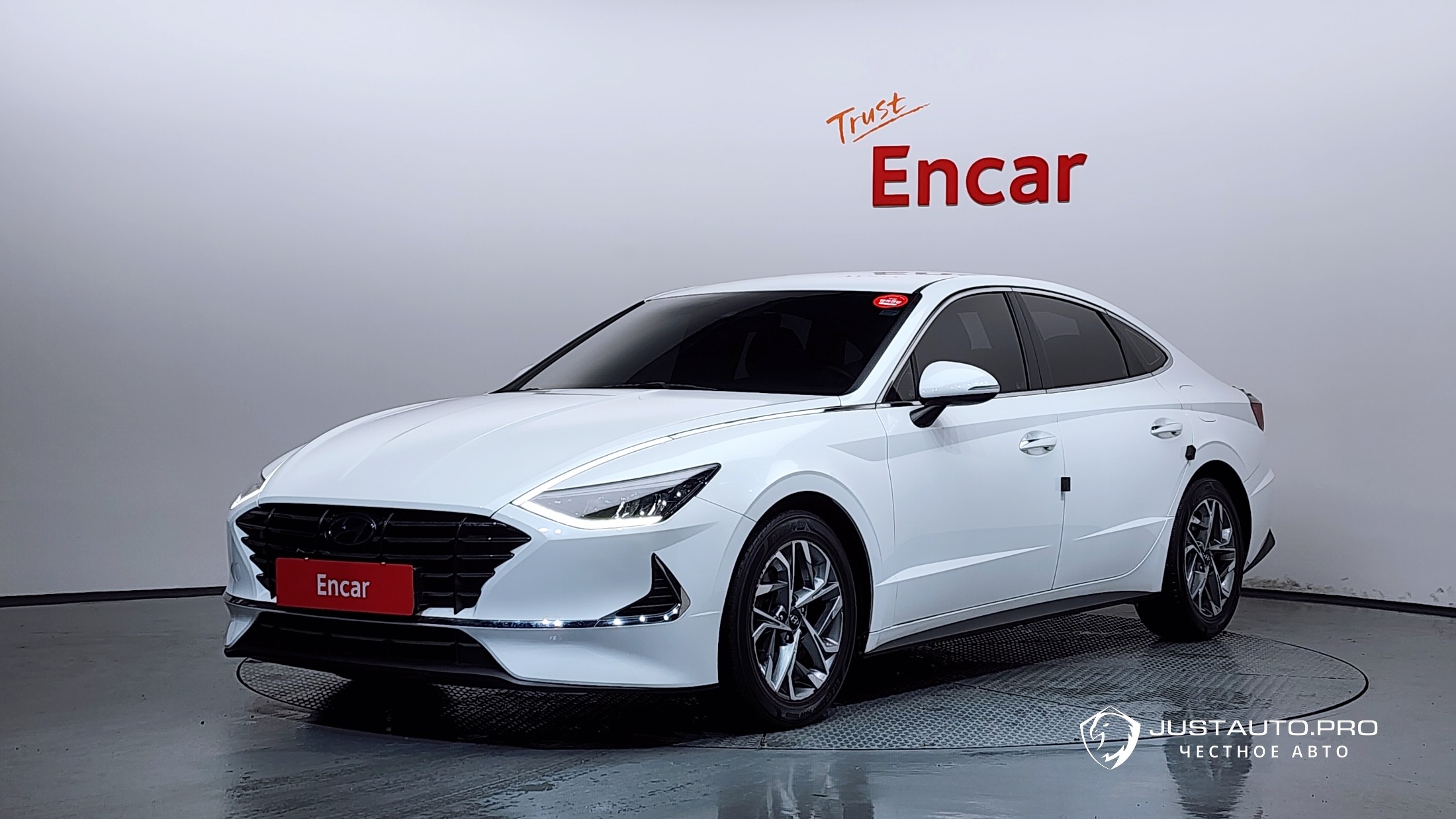 Автомобиль Hyundai Sonata