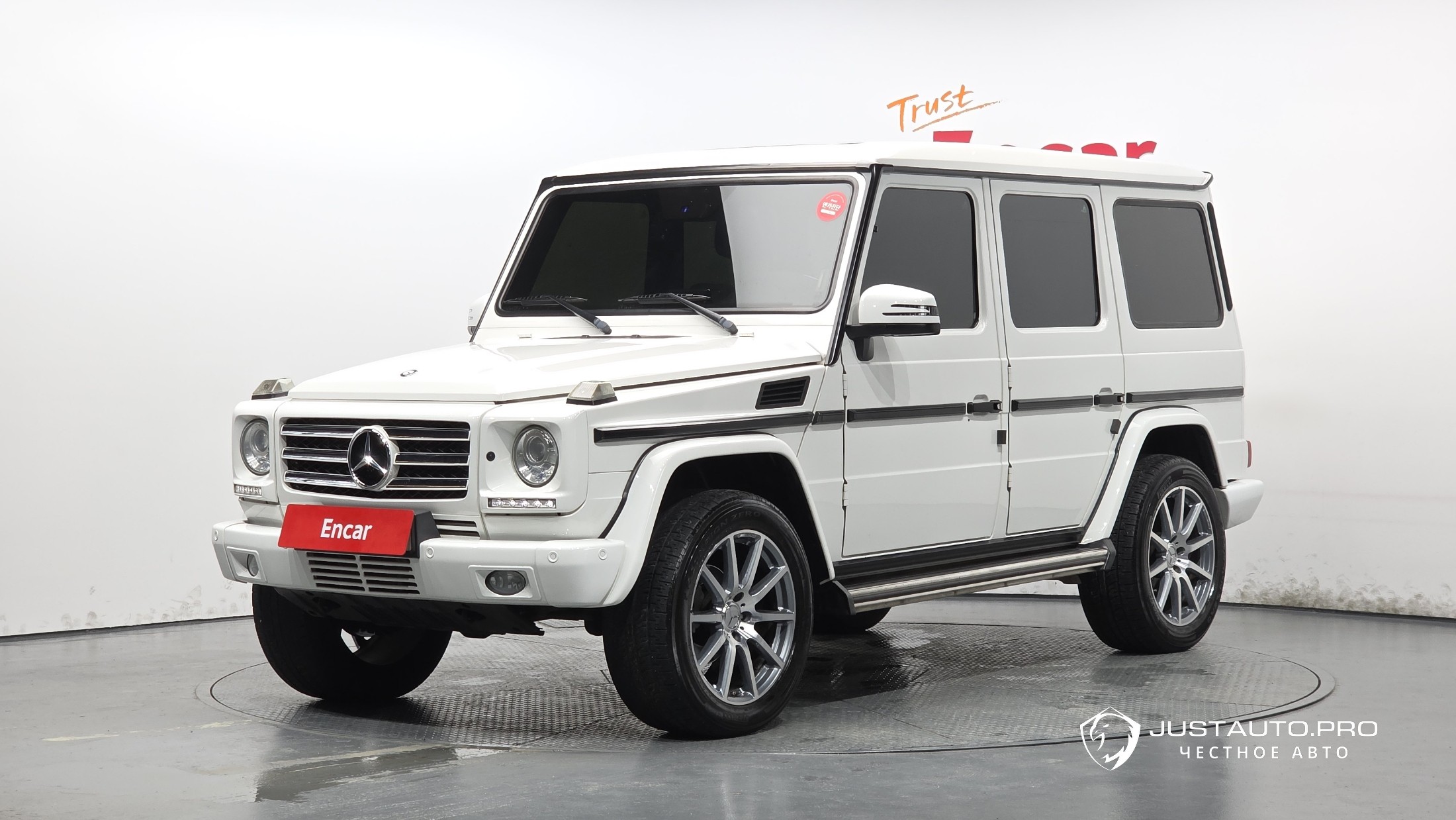 Автомобиль Mercedes-Benz G-Class