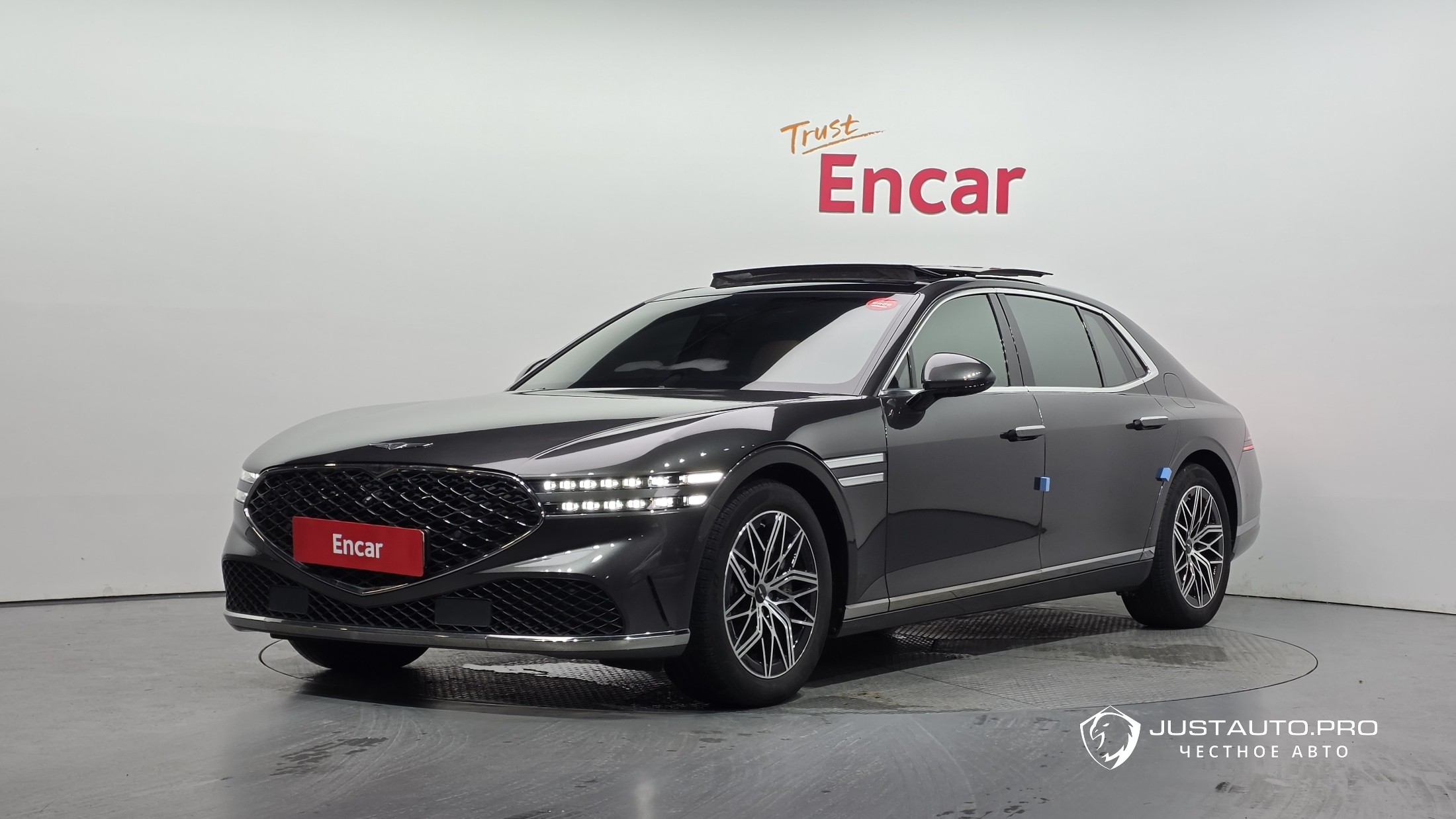 Автомобиль Genesis G90