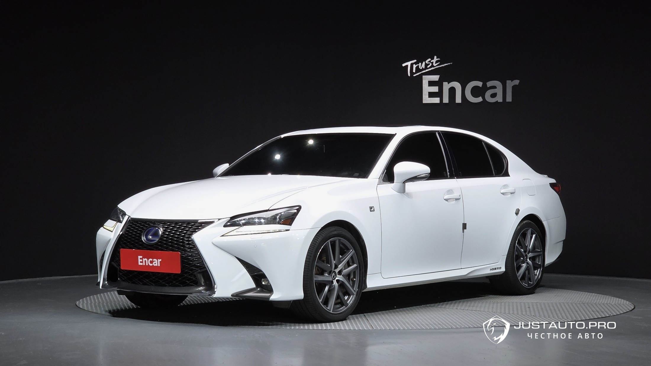 Автомобиль Lexus GS