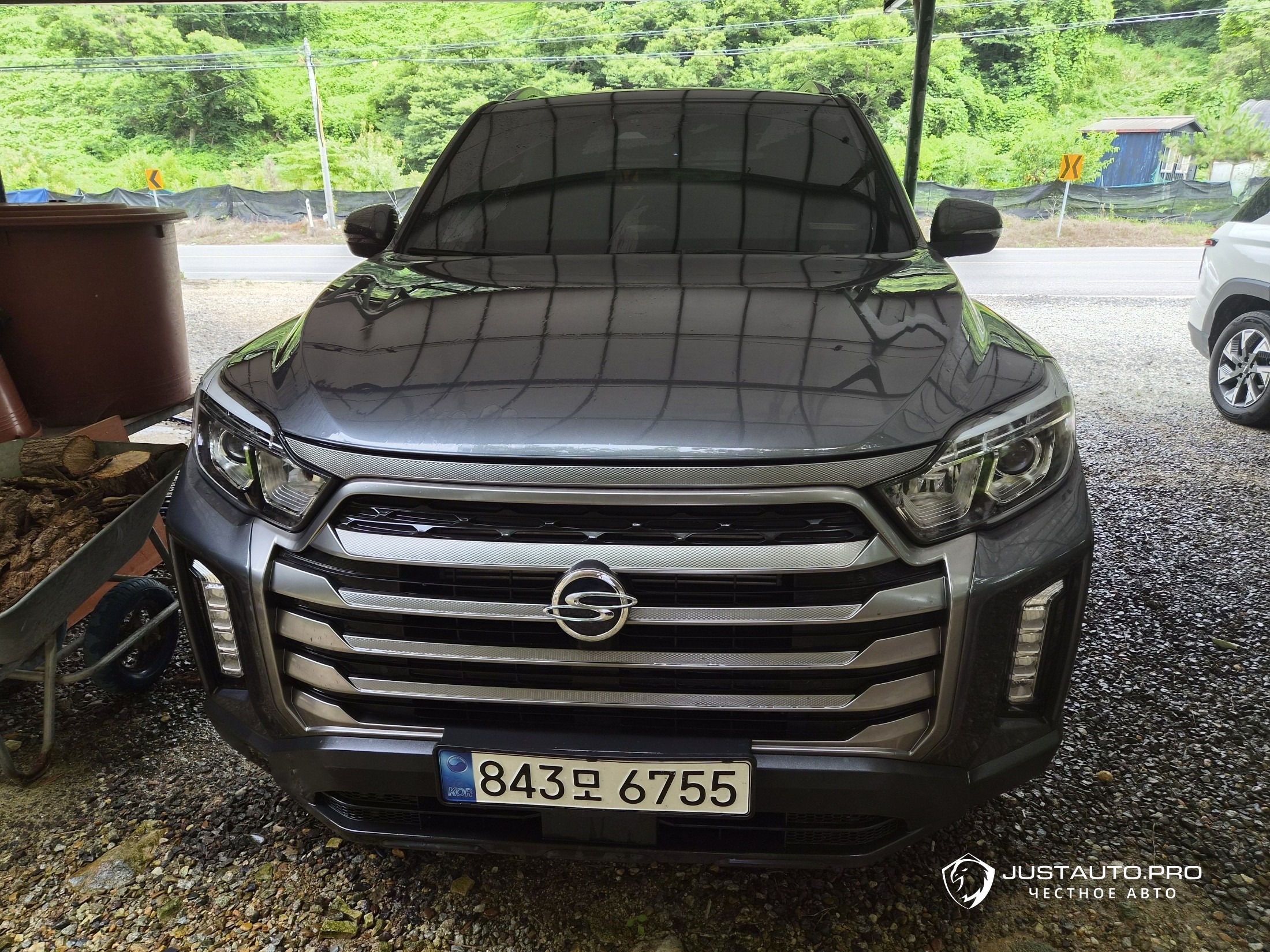 Автомобиль KG_Mobility_Ssangyong Rexton