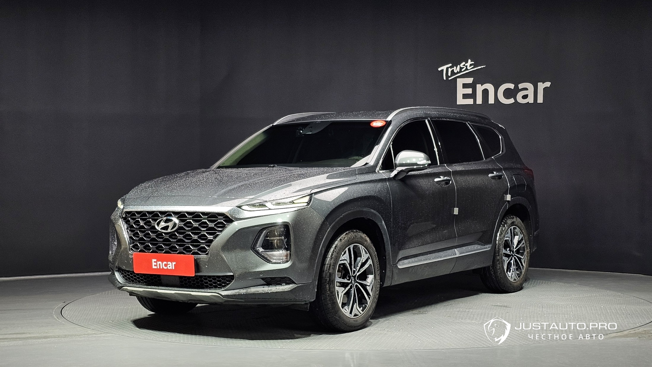 Автомобиль Hyundai Santafe