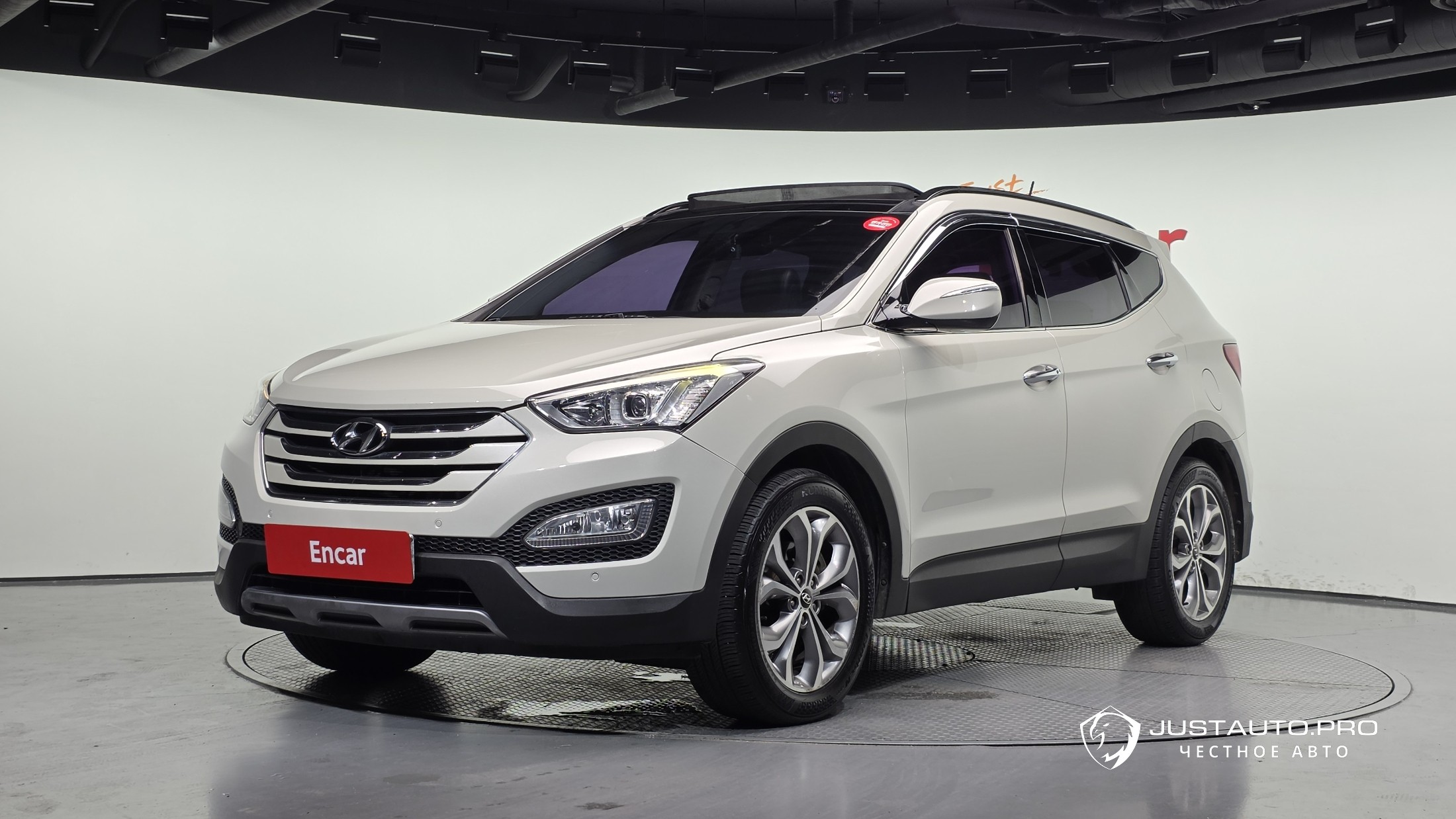 Автомобиль Hyundai Santafe