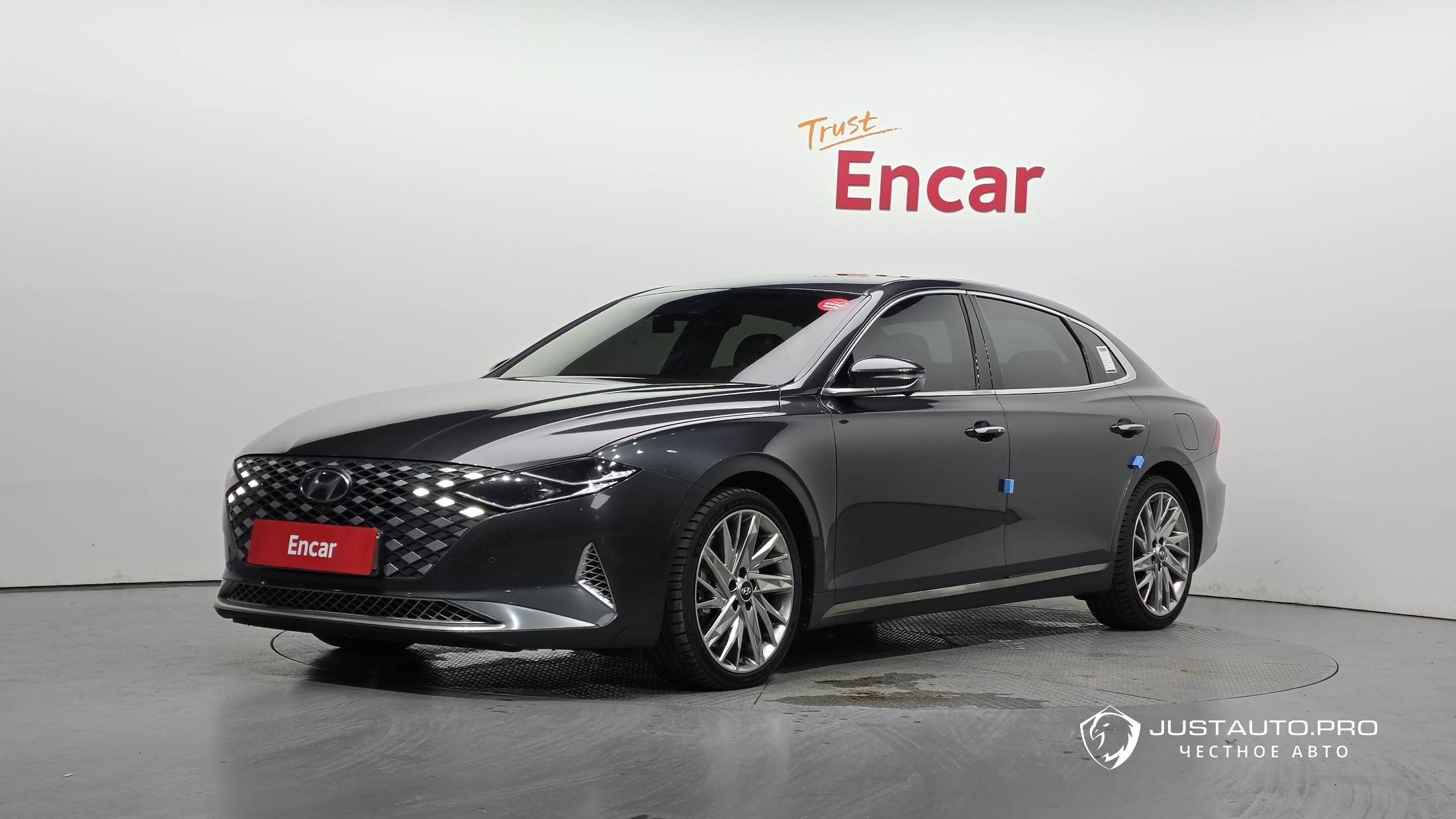 Автомобиль Hyundai Grandeur