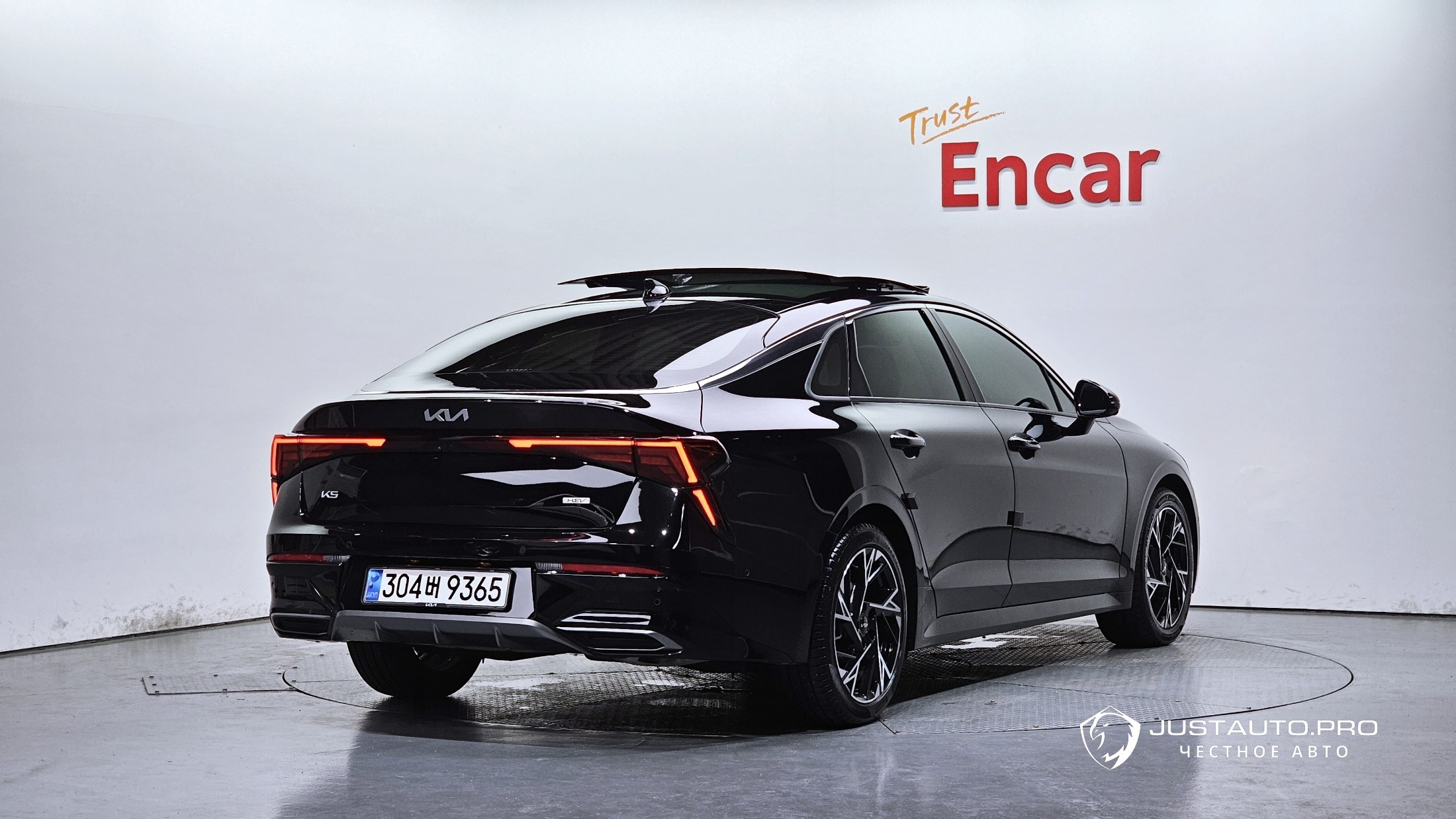 Автомобиль Kia K5