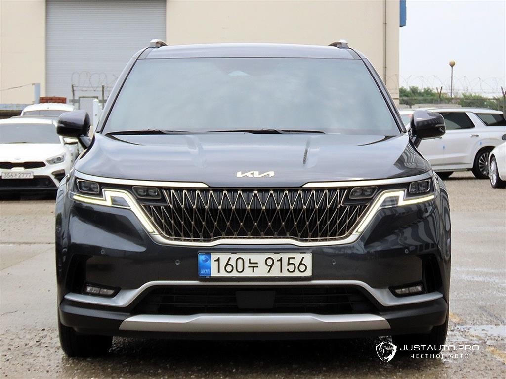 Автомобиль Kia Canival